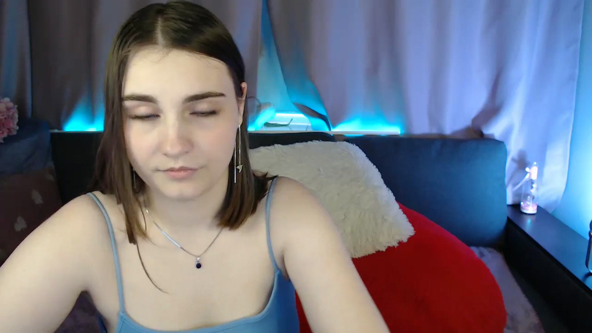 Gallery image thumbnail from LaneyGrey's myfreecams stream on, 08/23/2025, 12:49 image 7 of 20