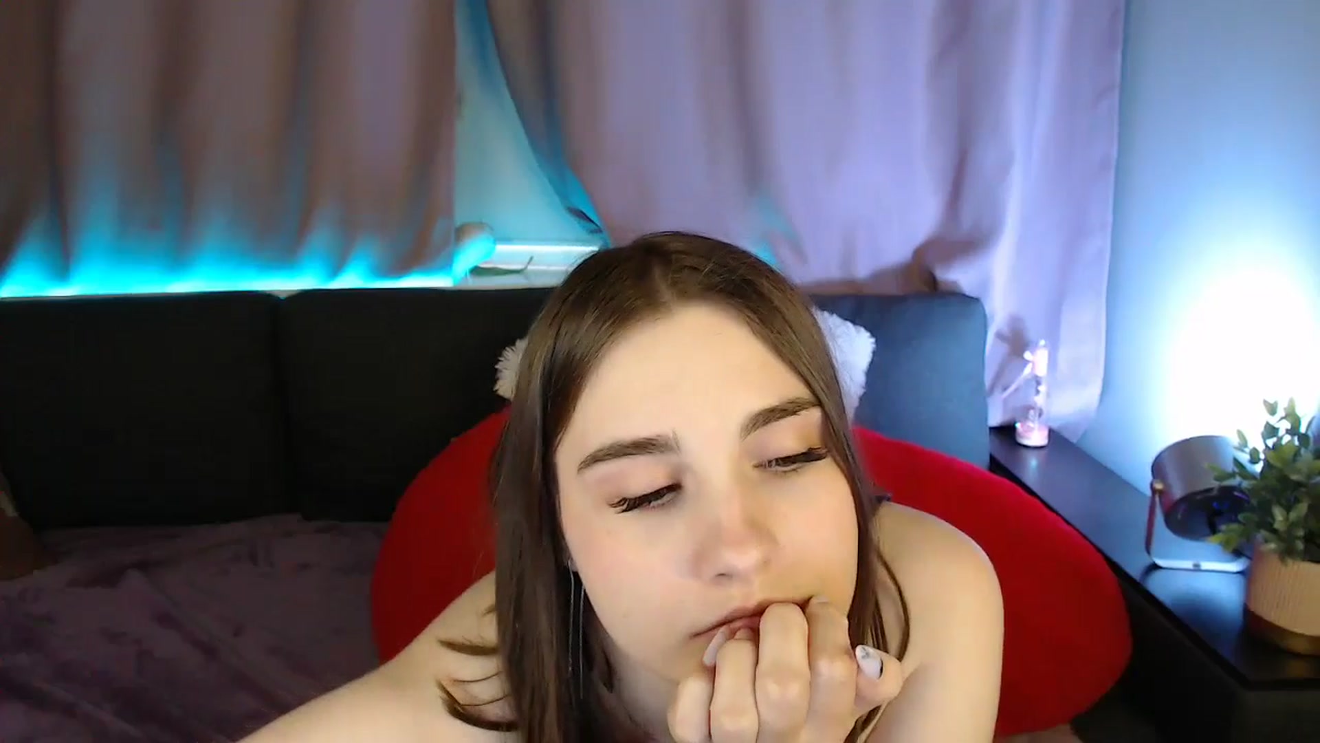 Gallery image thumbnail from LaneyGrey's myfreecams stream on, 08/24/2025, 13:28 image 10 of 20