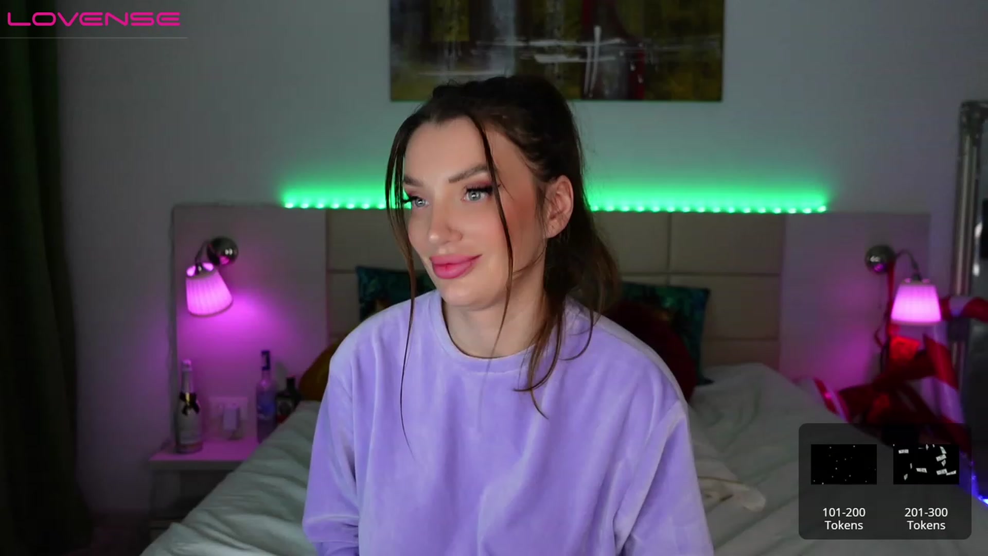 Gallery image thumbnail from LaniaJ's myfreecams stream on, 12/18/2022, 22:36 image 5 of 20