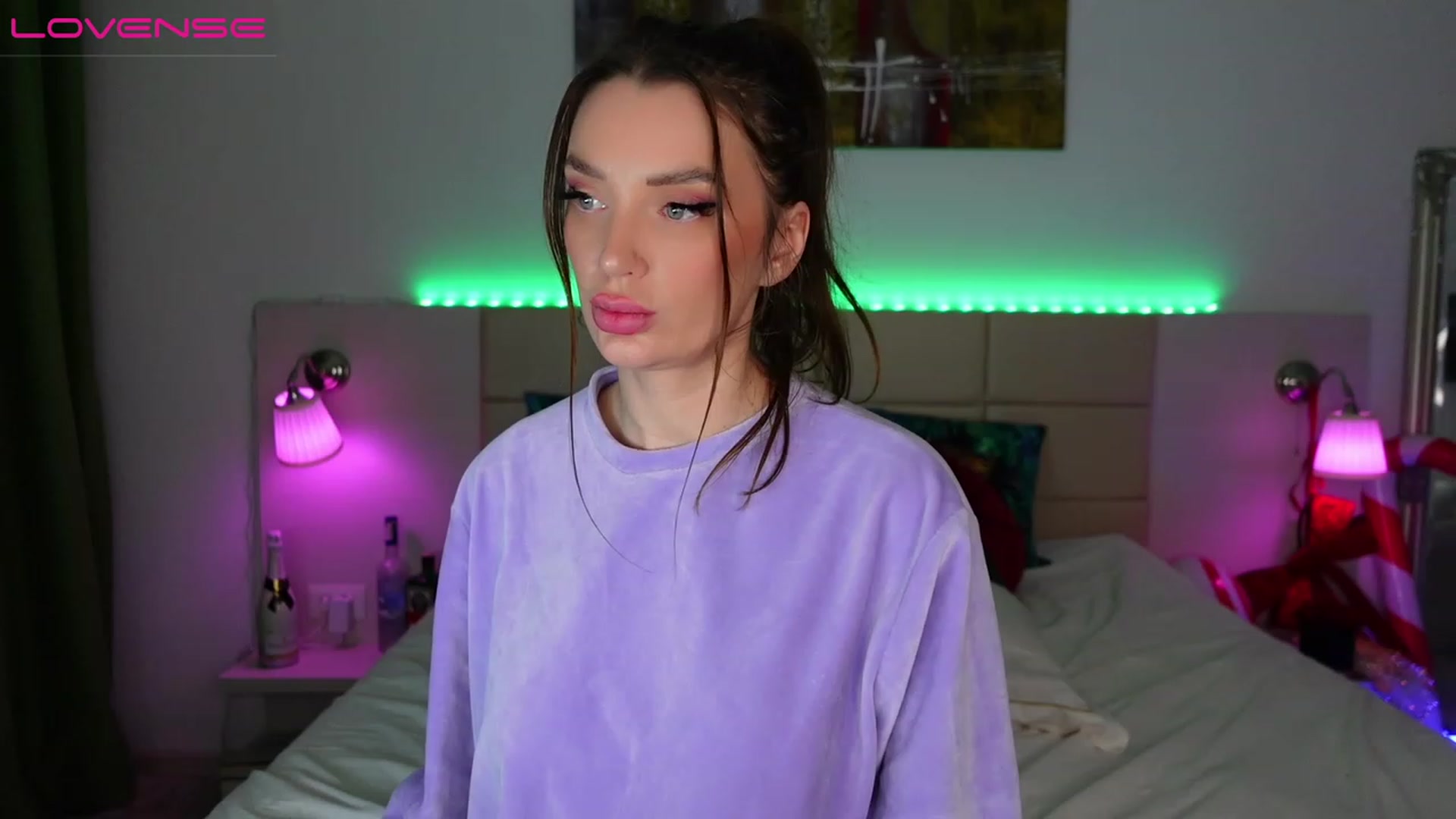 Gallery image thumbnail from LaniaJ's myfreecams stream on, 12/18/2022, 22:36 image 11 of 20