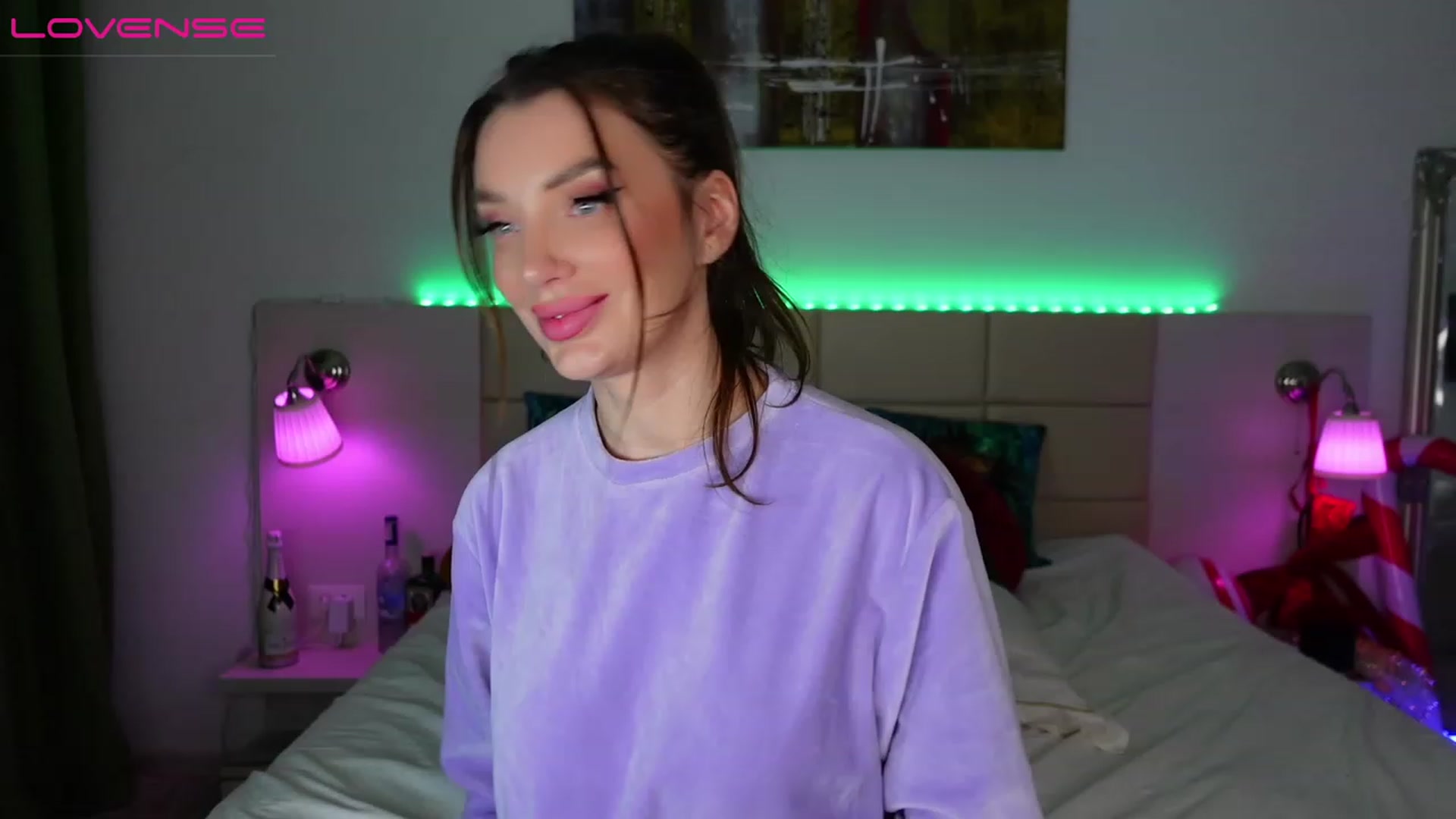 Gallery image thumbnail from LaniaJ's myfreecams stream on, 12/18/2022, 22:36 image 4 of 20