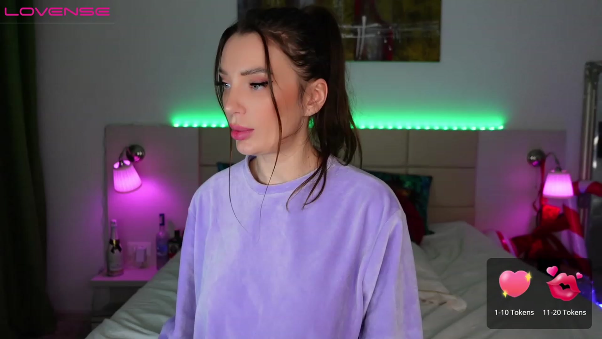 Gallery image thumbnail from LaniaJ's myfreecams stream on, 12/18/2022, 22:36 image 10 of 20