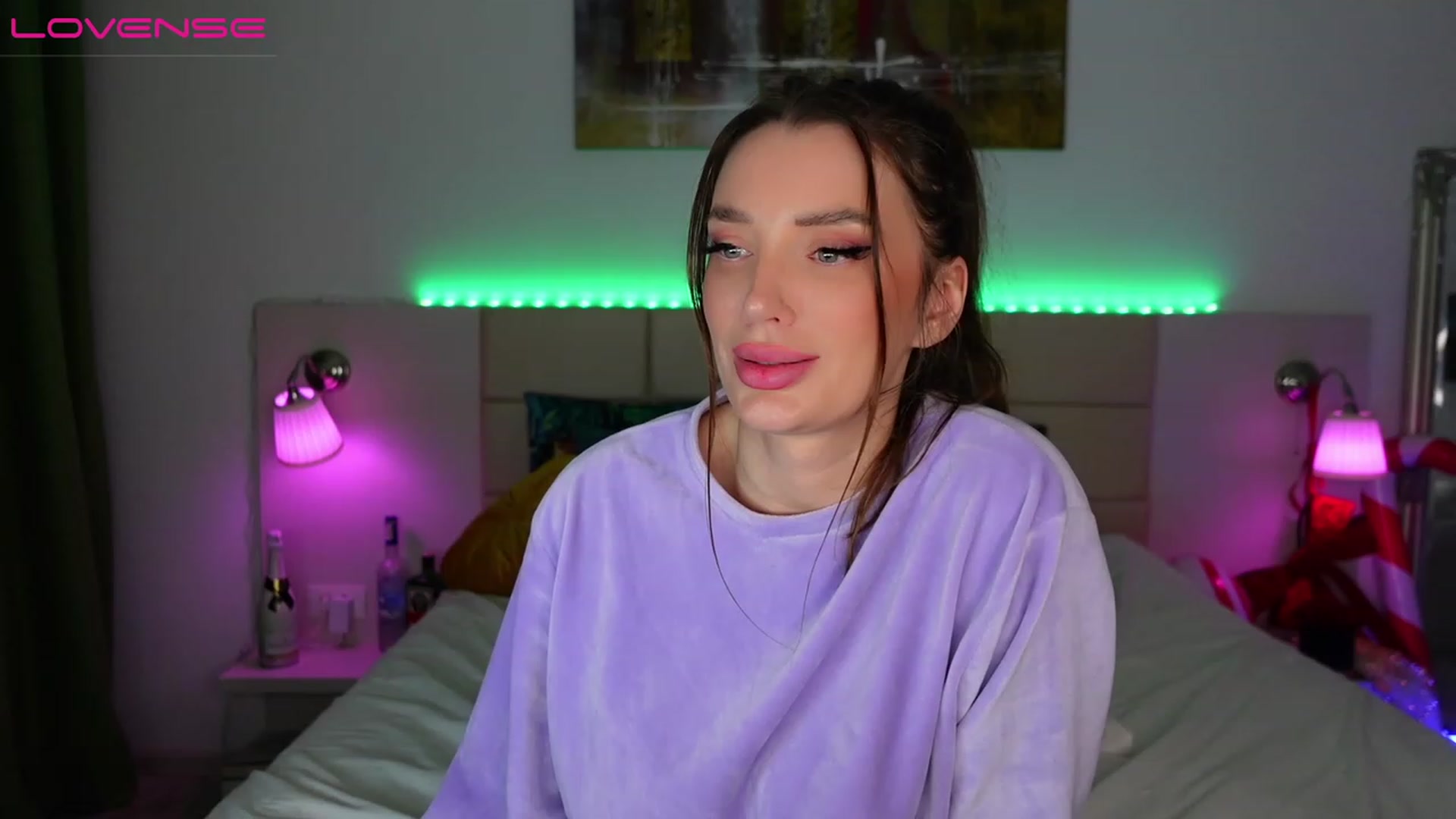 Gallery image thumbnail from LaniaJ's myfreecams stream on, 12/18/2022, 22:36 image 15 of 20