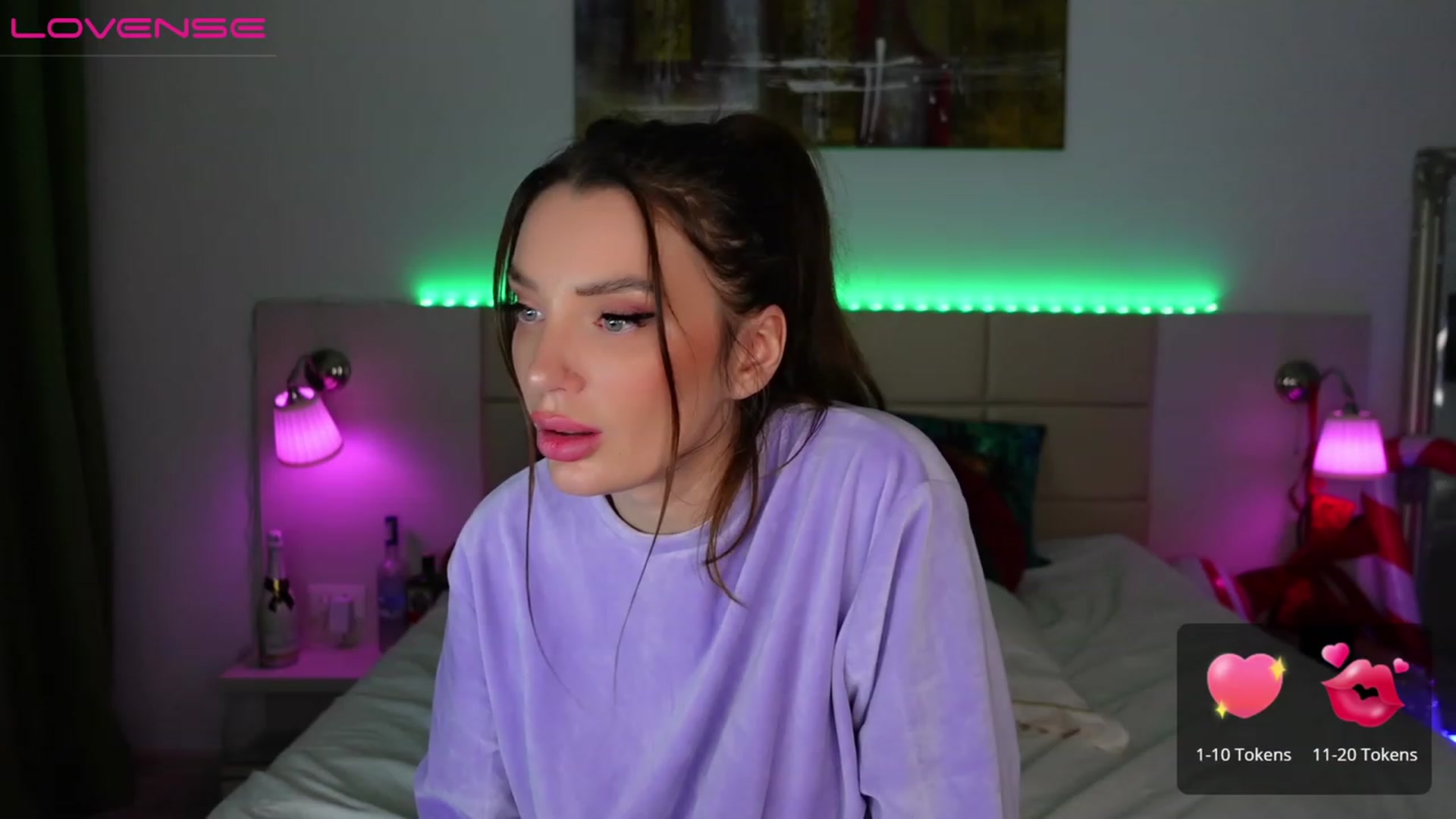 Gallery image thumbnail from LaniaJ's myfreecams stream on, 12/18/2022, 22:36 image 6 of 20