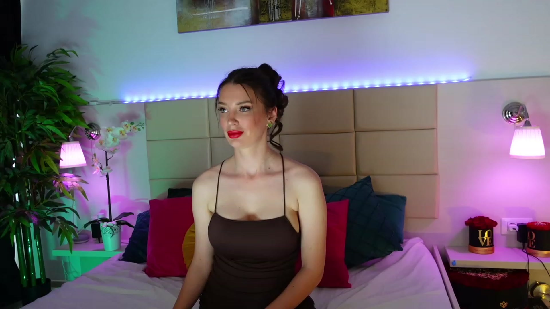 Gallery image thumbnail from LaniaJ's myfreecams stream on, 06/27/2023, 09:24 image 7 of 20