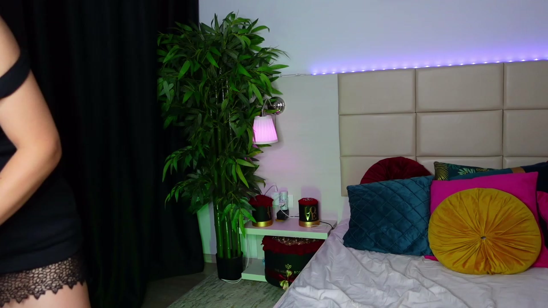 Gallery image thumbnail from LaniaJ's myfreecams stream on, 08/16/2023, 18:12 image 13 of 20
