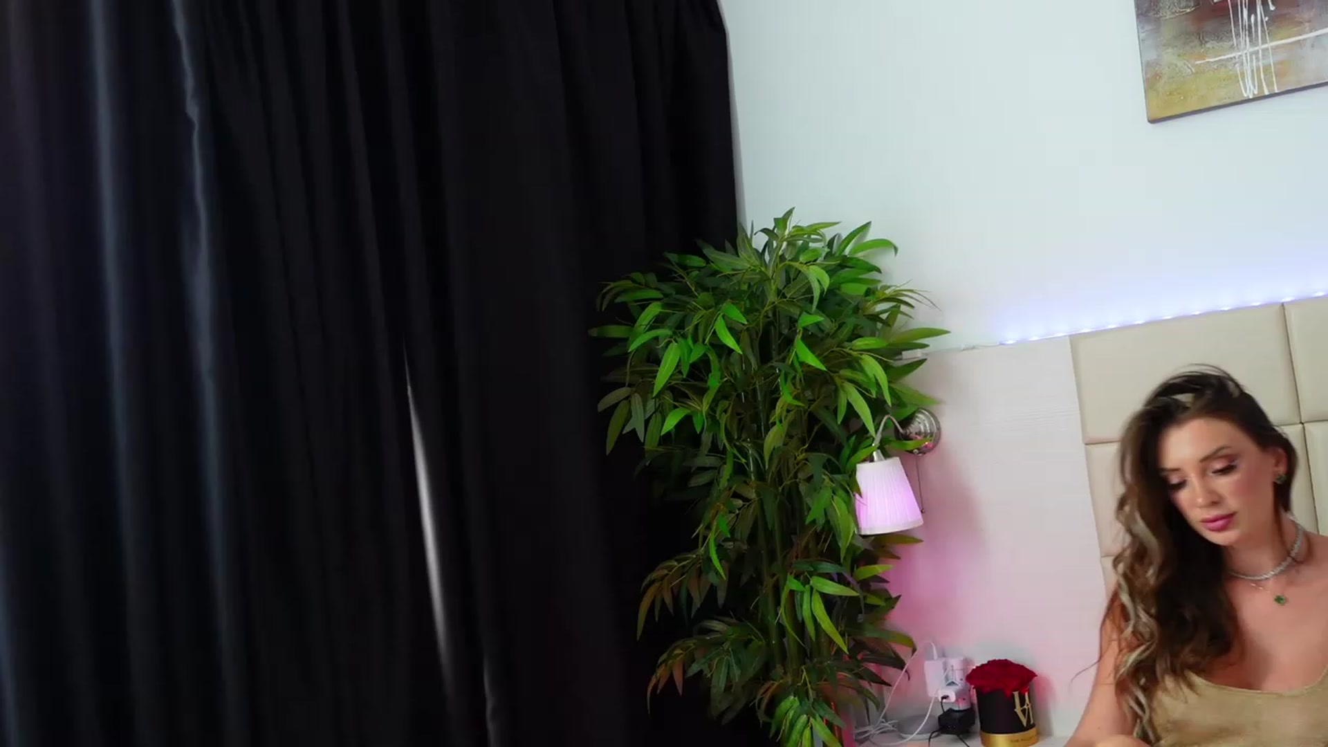 Gallery image thumbnail from LaniaJ's myfreecams stream on, 09/01/2023, 13:07 image 6 of 20
