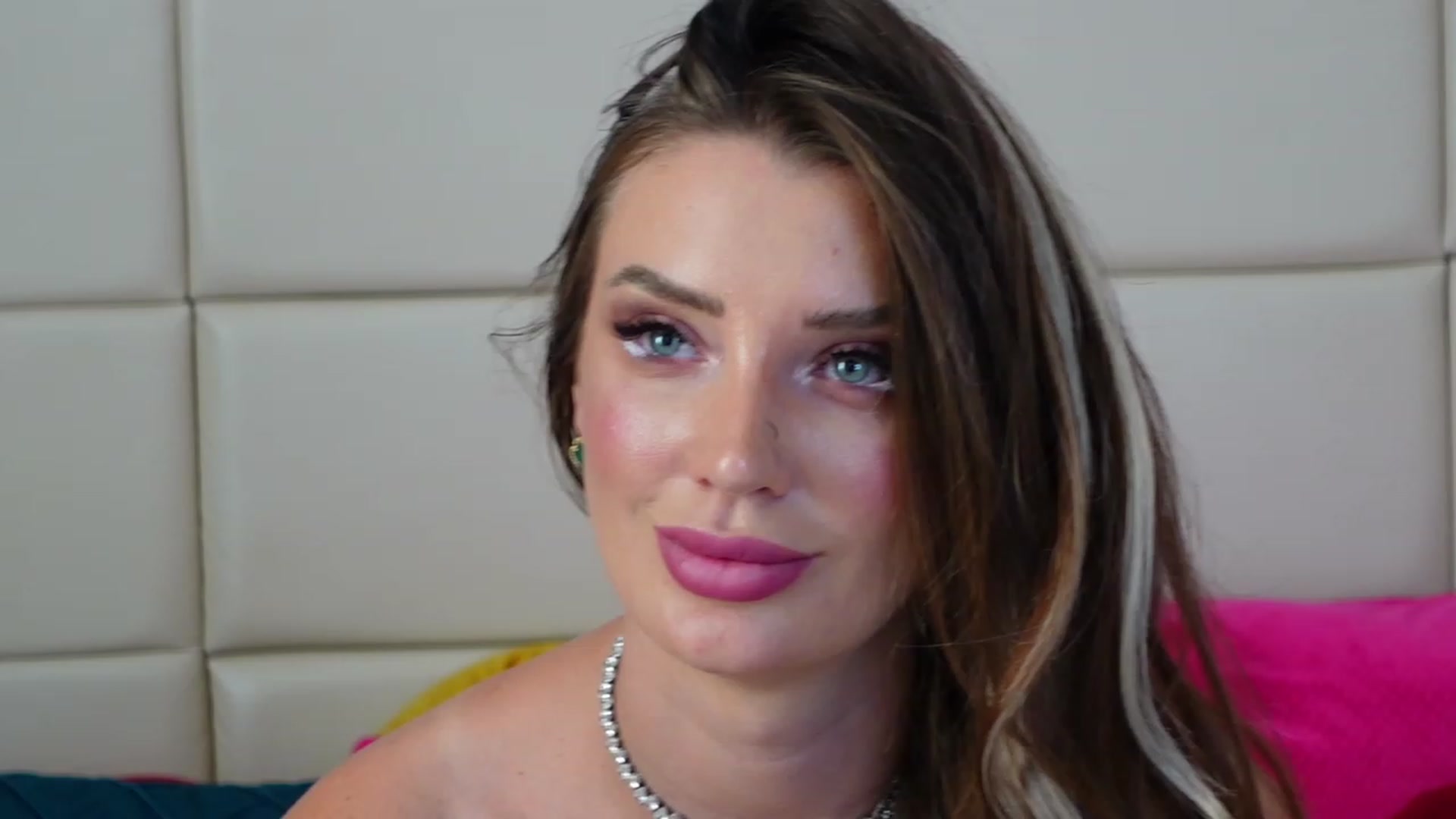 Gallery image thumbnail from LaniaJ's myfreecams stream on, 09/01/2023, 14:35 image 1 of 20
