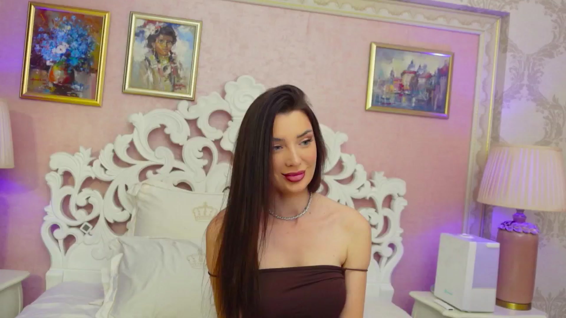 Gallery image thumbnail from LaniaJ's myfreecams stream on, 01/03/2025, 15:55 image 15 of 20