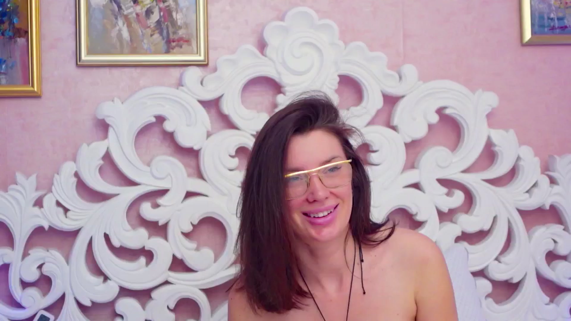 Gallery image thumbnail from LaniaJ's myfreecams stream on, 02/17/2025, 22:46 image 15 of 20