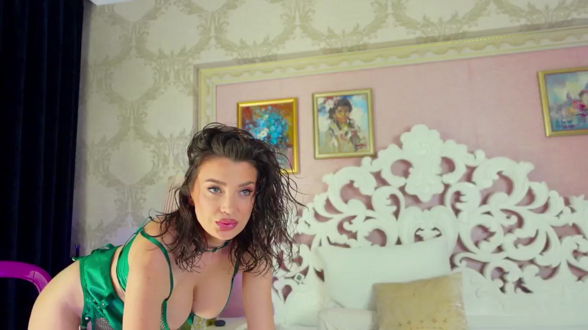 Gallery image thumbnail from LaniaJ's myfreecams stream on, 03/21/2025, 10:35 image 12 of 20