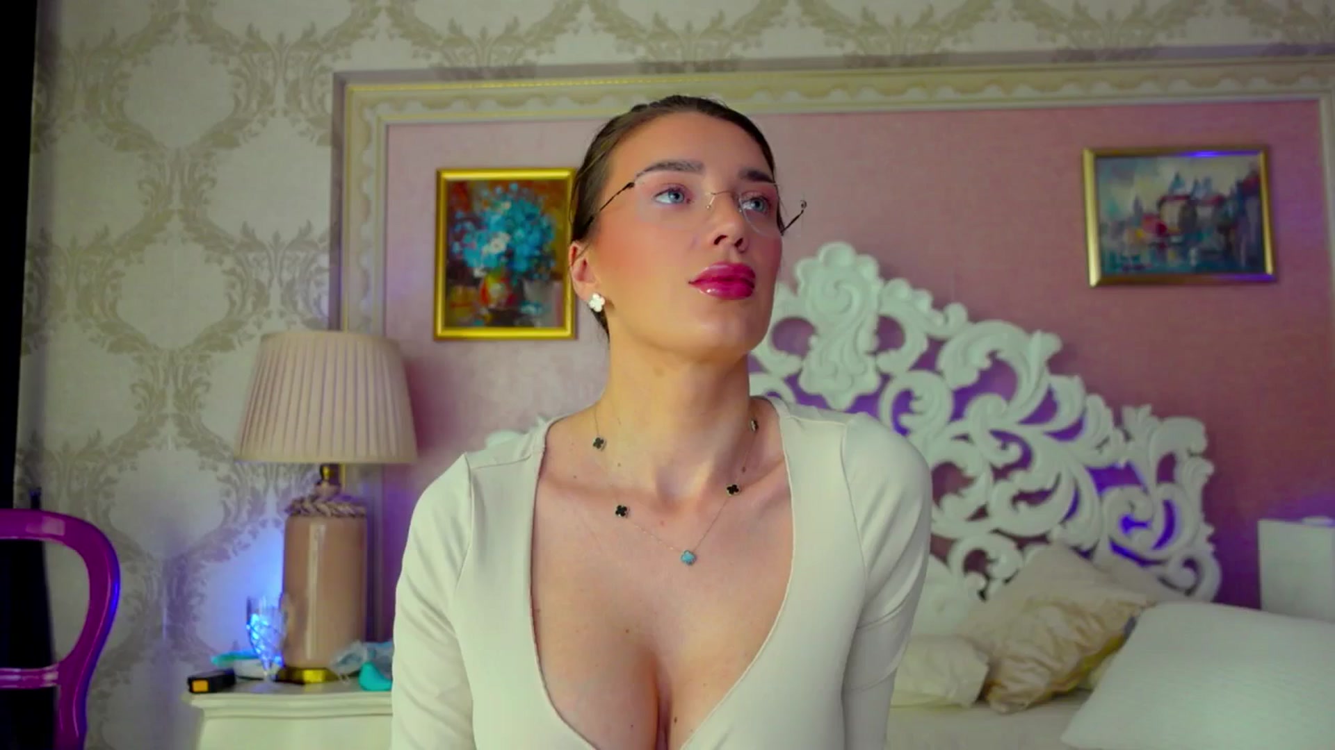 Gallery image thumbnail from LaniaJ's myfreecams stream on, 04/16/2025, 07:02 image 7 of 20