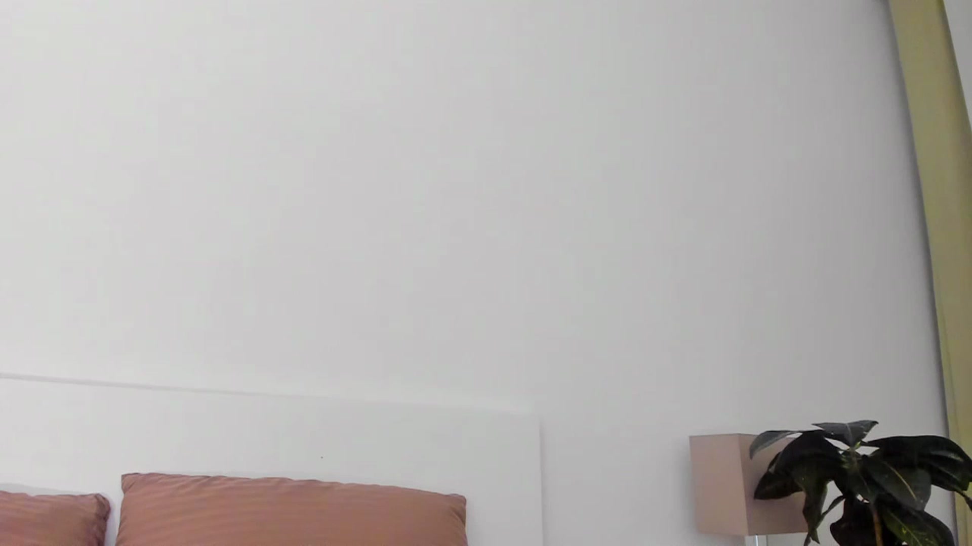 Gallery image thumbnail from Lanie__Love's myfreecams stream on, 08/22/2023, 20:35 image 2 of 20