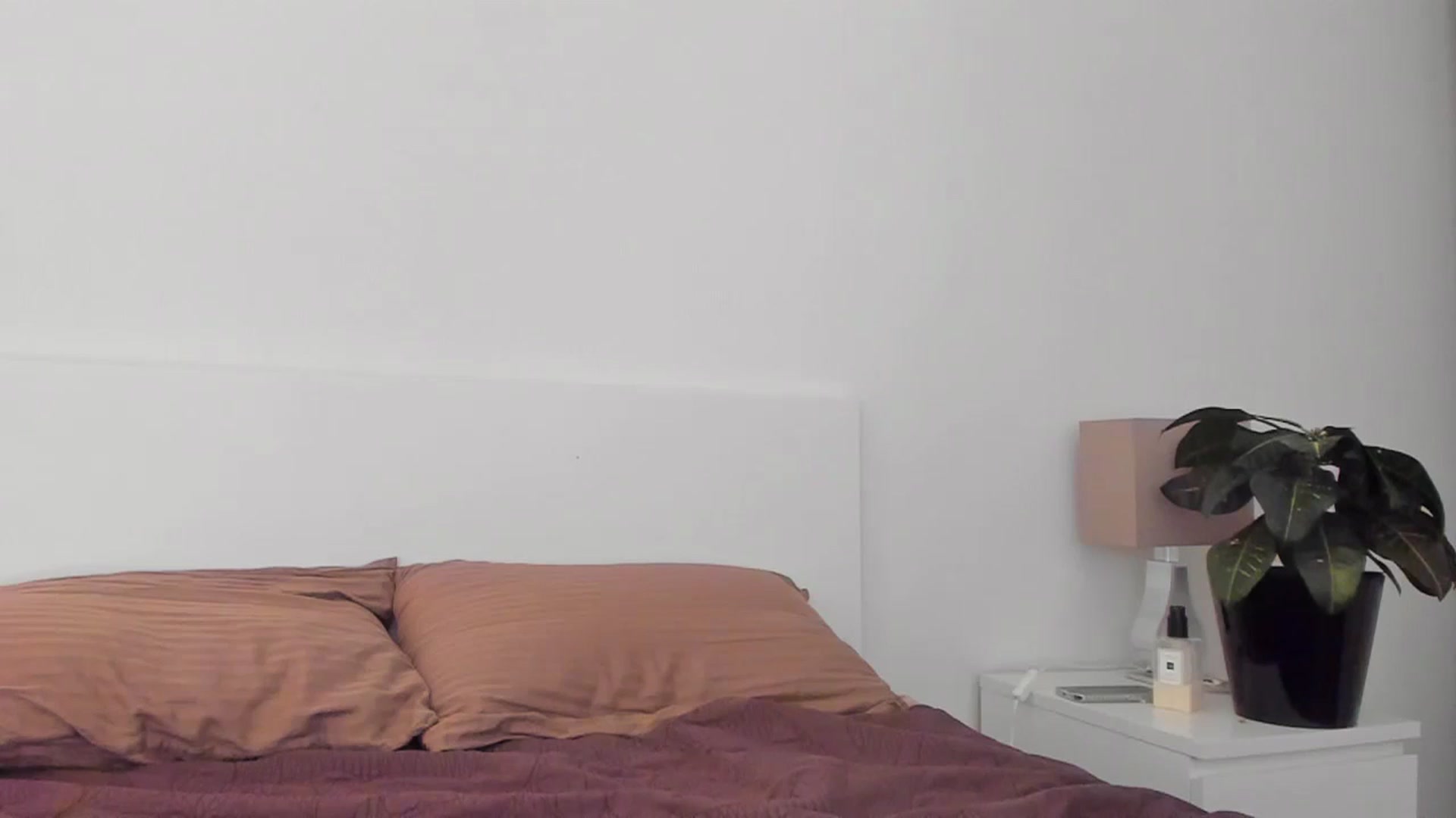Gallery image thumbnail from Lanie__Love's myfreecams stream on, 08/25/2023, 20:22 image 13 of 20