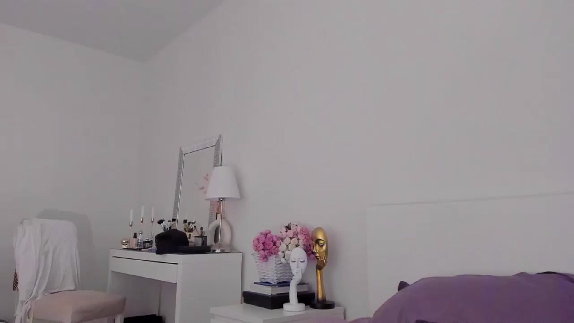 Gallery image thumbnail from Lanie__Love's myfreecams stream on, 10/15/2023, 19:35 image 8 of 20