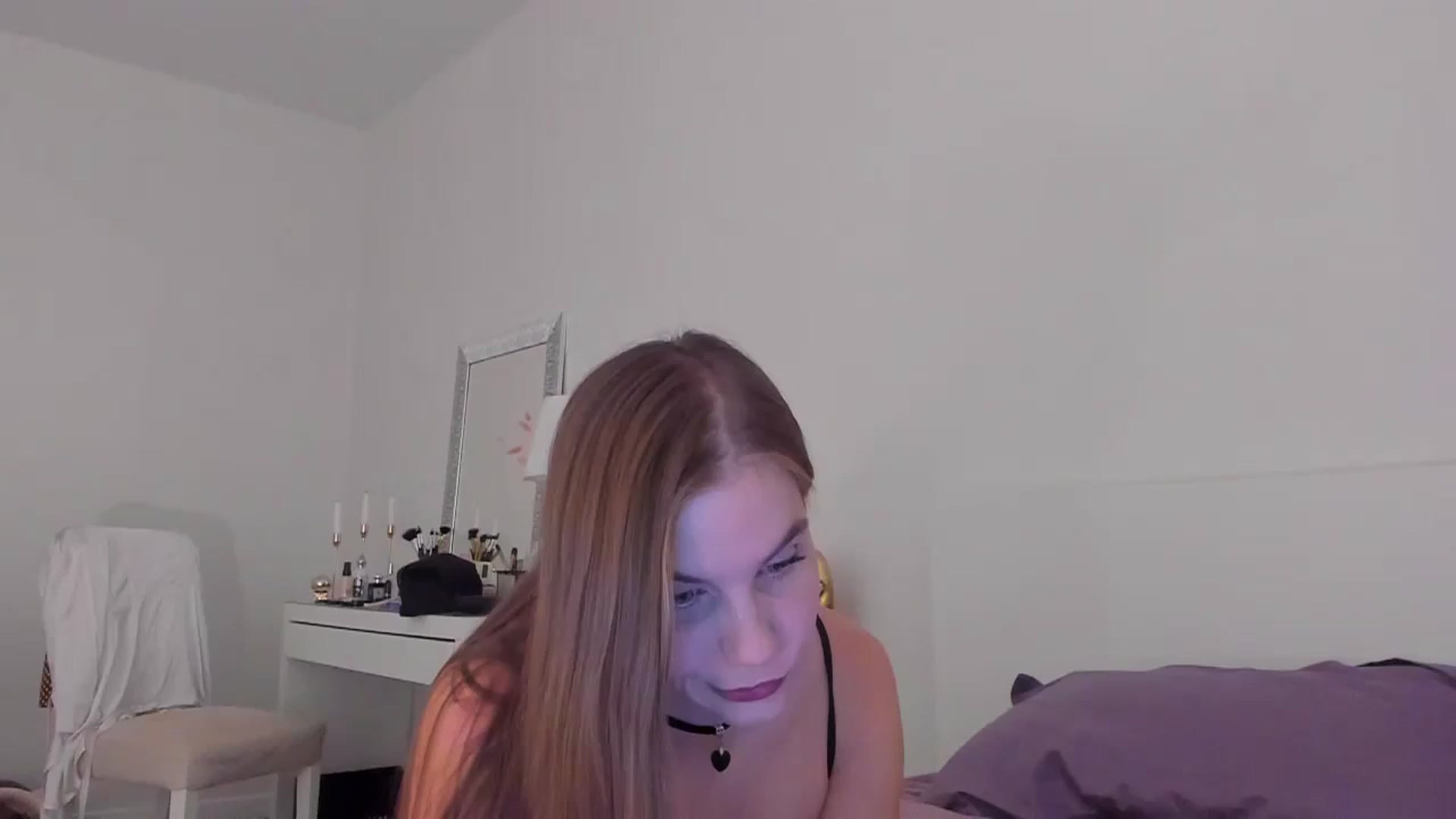Gallery image thumbnail from Lanie__Love's myfreecams stream on, 10/15/2023, 19:35 image 4 of 20
