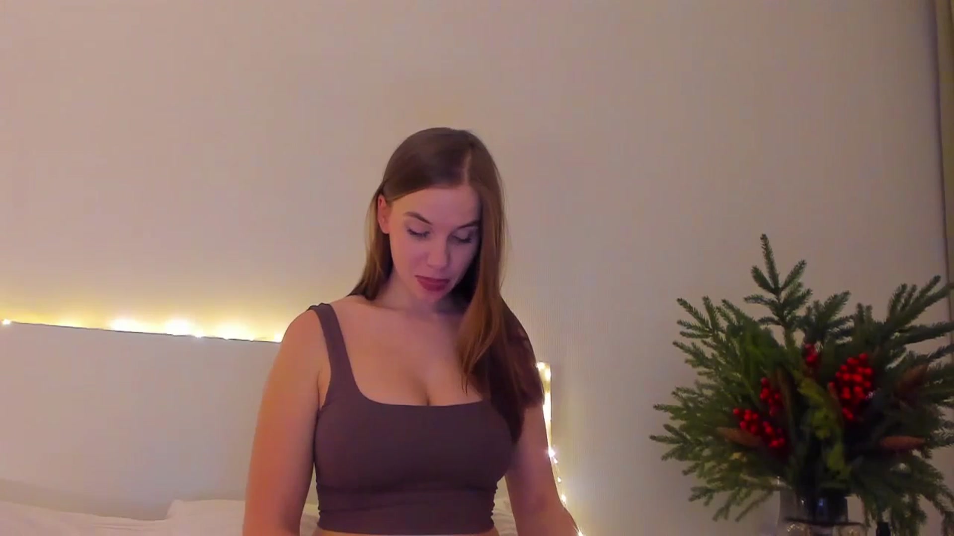 Gallery image thumbnail from Lanie__Love's myfreecams stream on, 12/22/2023, 20:37 image 7 of 20
