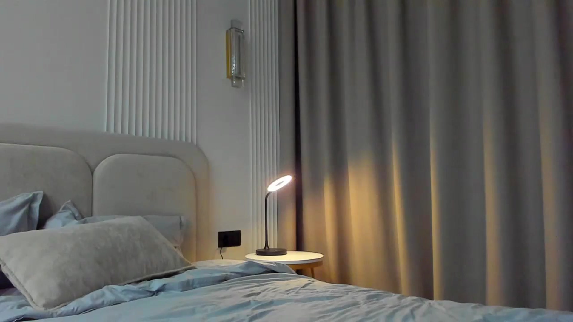 Gallery image thumbnail from Lanie__Love's myfreecams stream on, 04/22/2024, 16:10 image 13 of 20