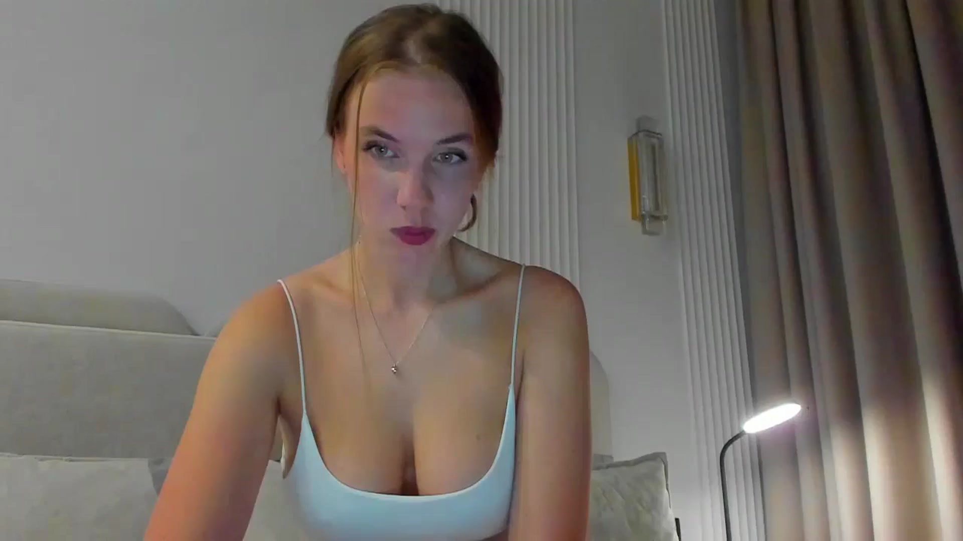 Gallery image thumbnail from Lanie__Love's myfreecams stream on, 05/06/2024, 17:18 image 2 of 20