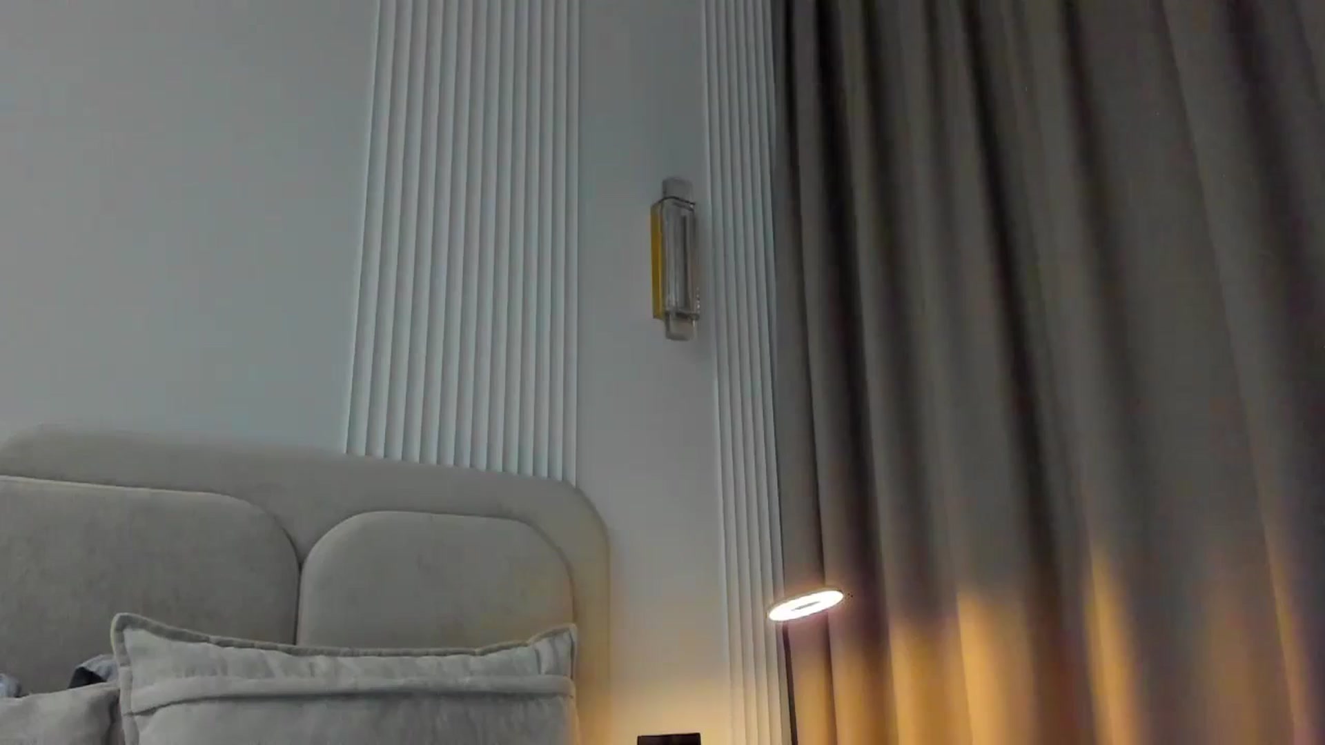 Gallery image thumbnail from Lanie__Love's myfreecams stream on, 05/11/2024, 16:58 image 12 of 20