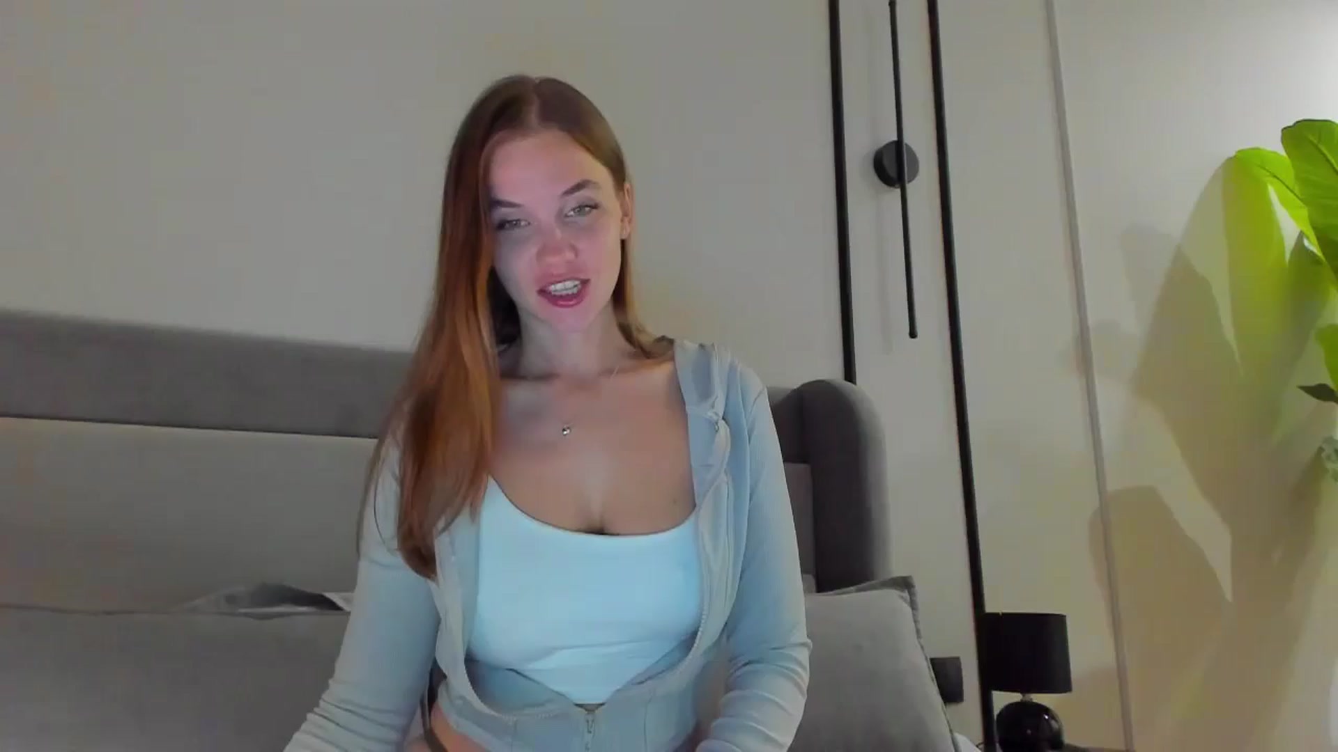 Gallery image thumbnail from Lanie__Love's myfreecams stream on, 05/25/2024, 17:12 image 4 of 20