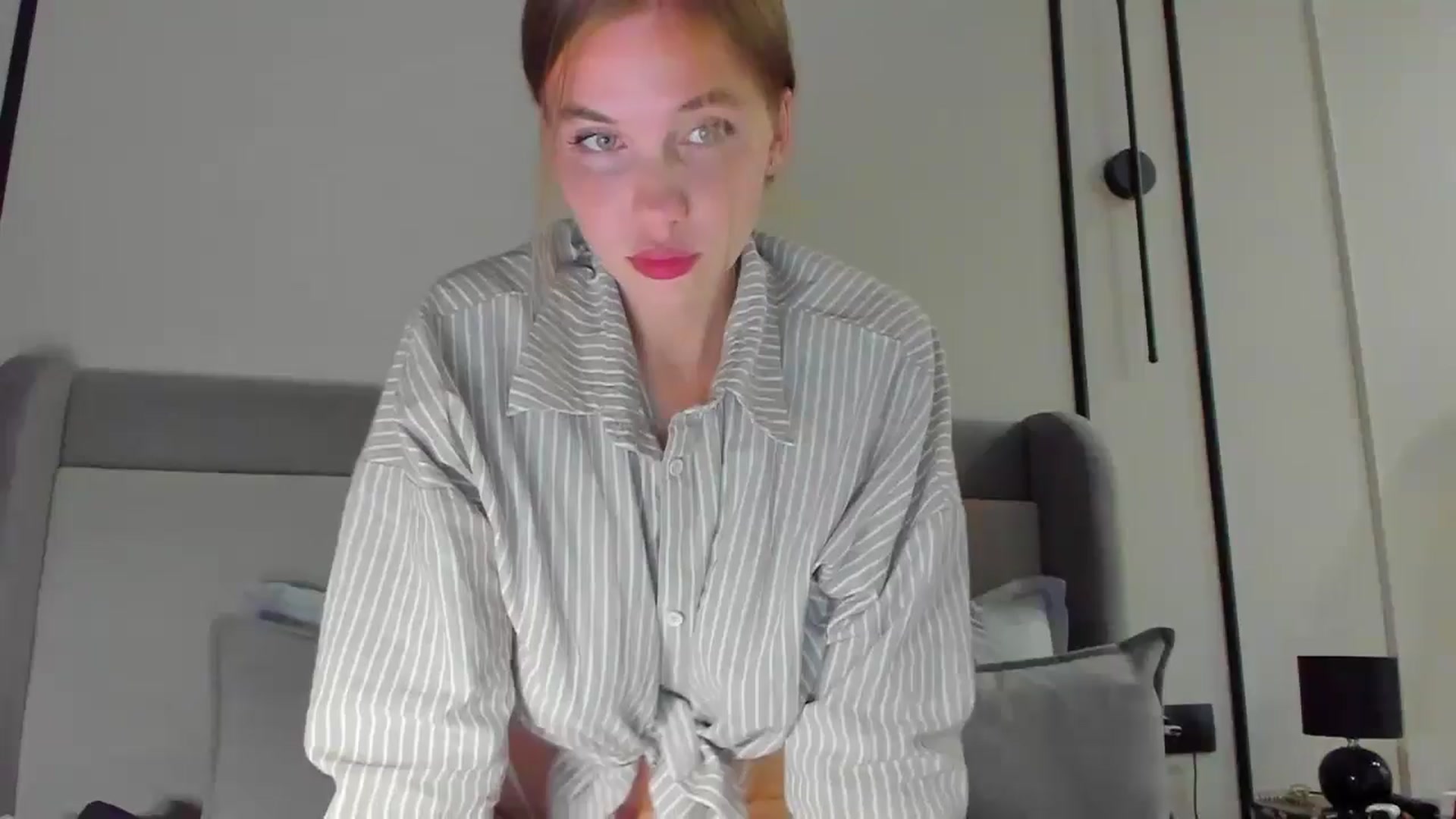 Gallery image thumbnail from Lanie__Love's myfreecams stream on, 05/29/2024, 17:58 image 1 of 20