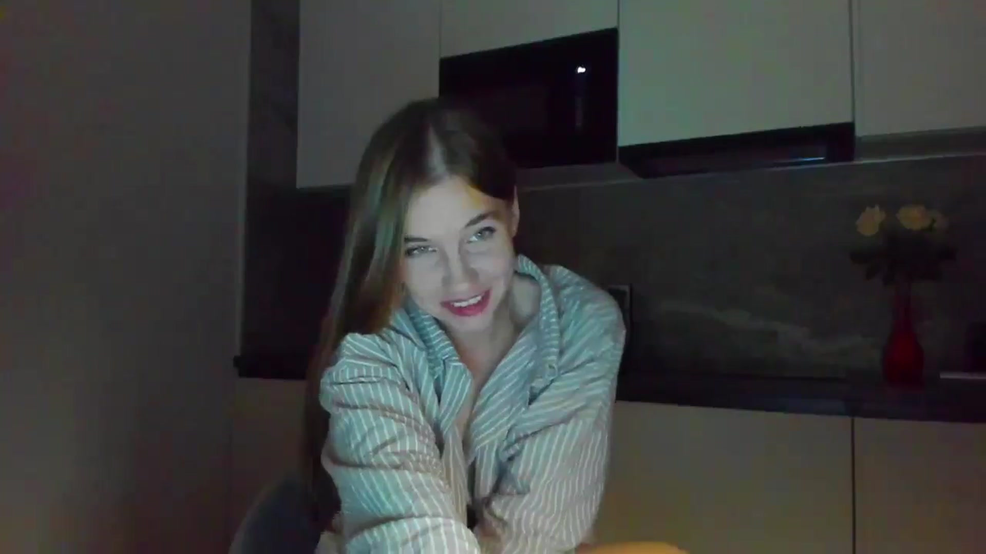 Gallery image thumbnail from Lanie__Love's myfreecams stream on, 06/06/2024, 19:02 image 16 of 20