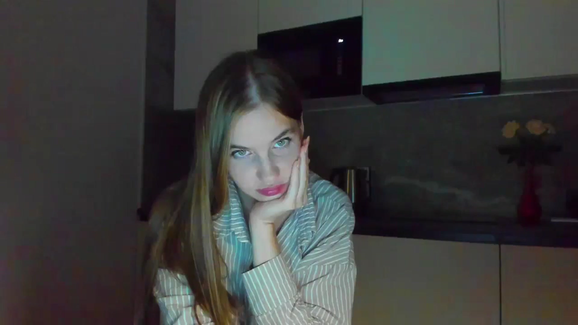 Gallery image thumbnail from Lanie__Love's myfreecams stream on, 06/06/2024, 19:02 image 12 of 20