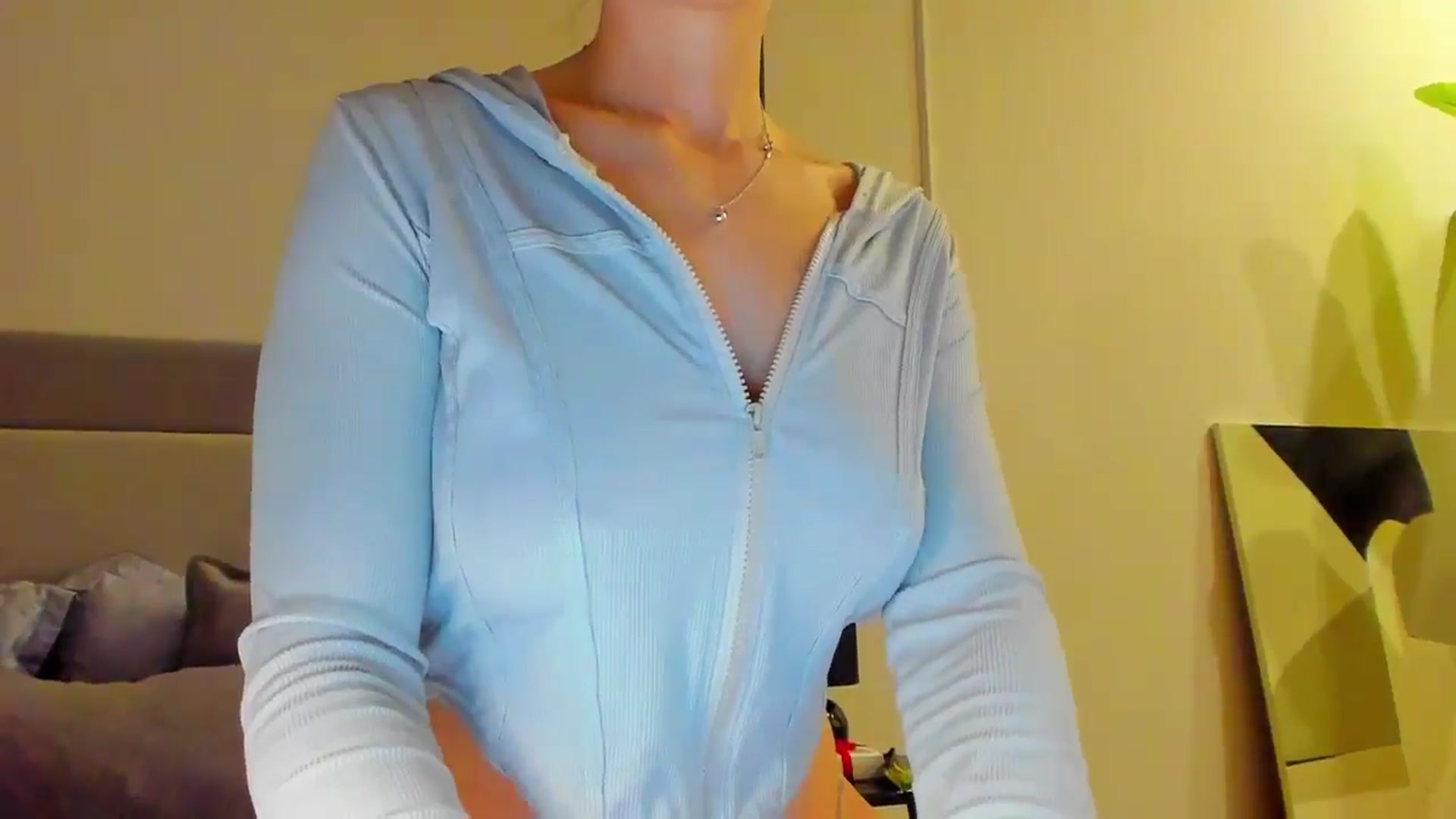 Gallery image thumbnail from Lanie__Love's myfreecams stream on, 06/12/2024, 18:16 image 19 of 20