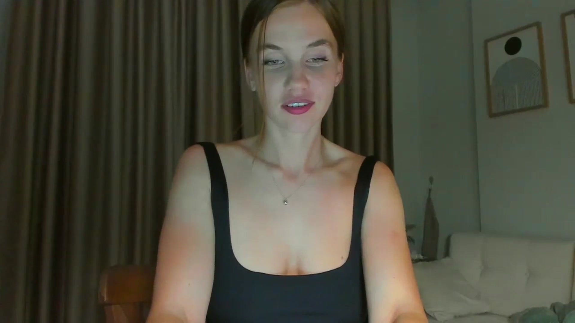 Gallery image thumbnail from Lanie__Love's myfreecams stream on, 06/23/2024, 19:22 image 5 of 20