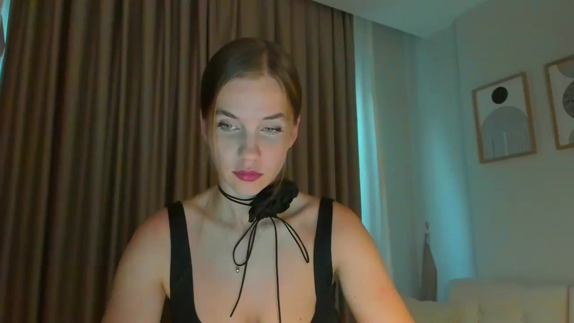 Gallery image thumbnail from Lanie__Love's myfreecams stream on, 06/26/2024, 17:21 image 1 of 20