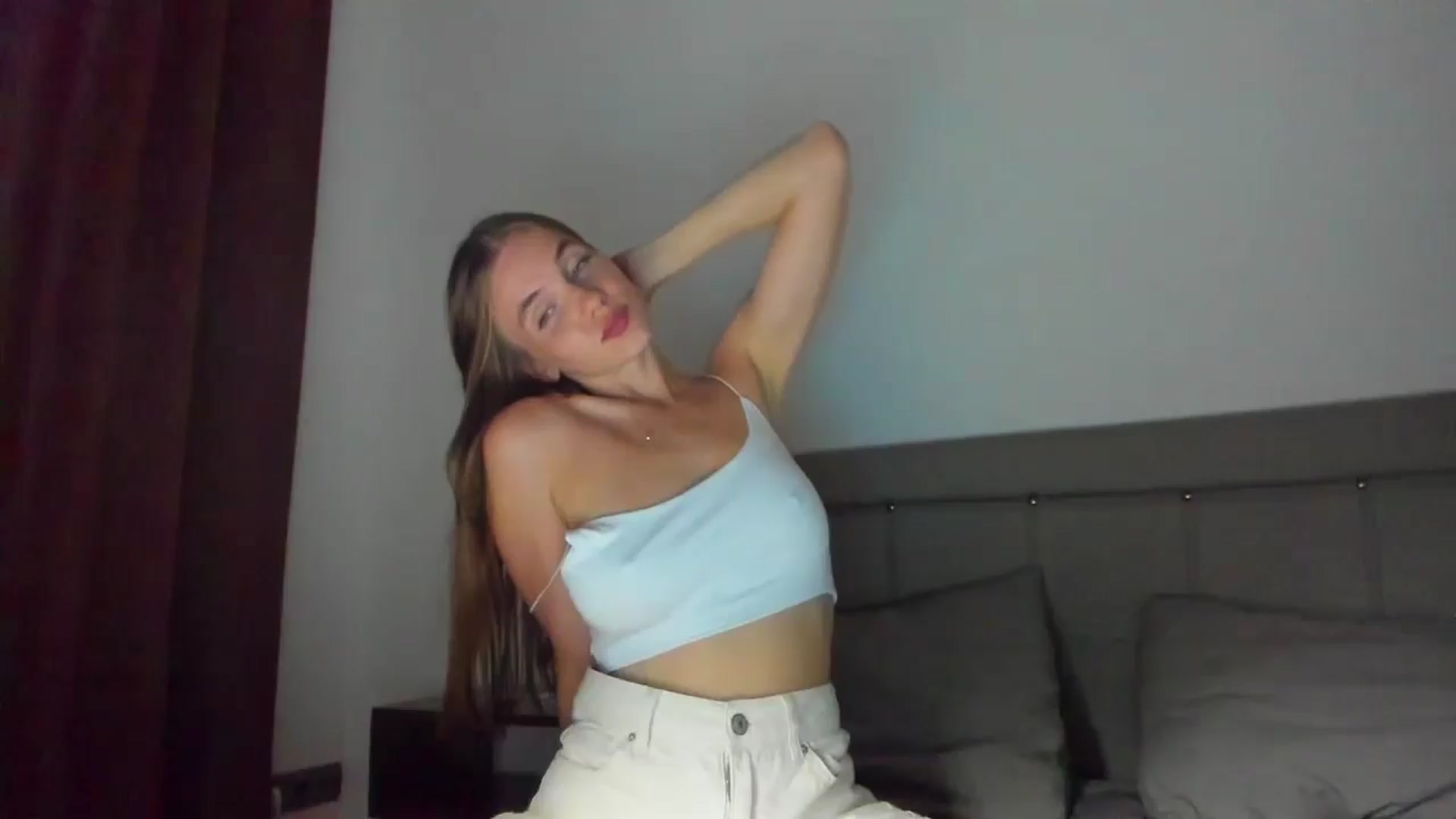 Gallery image thumbnail from Lanie__Love's myfreecams stream on, 08/21/2024, 17:28 image 1 of 20