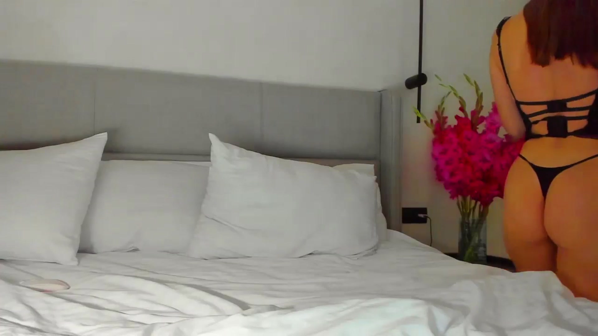 Gallery image thumbnail from Lanie__Love's myfreecams stream on, 09/29/2024, 18:55 image 8 of 20