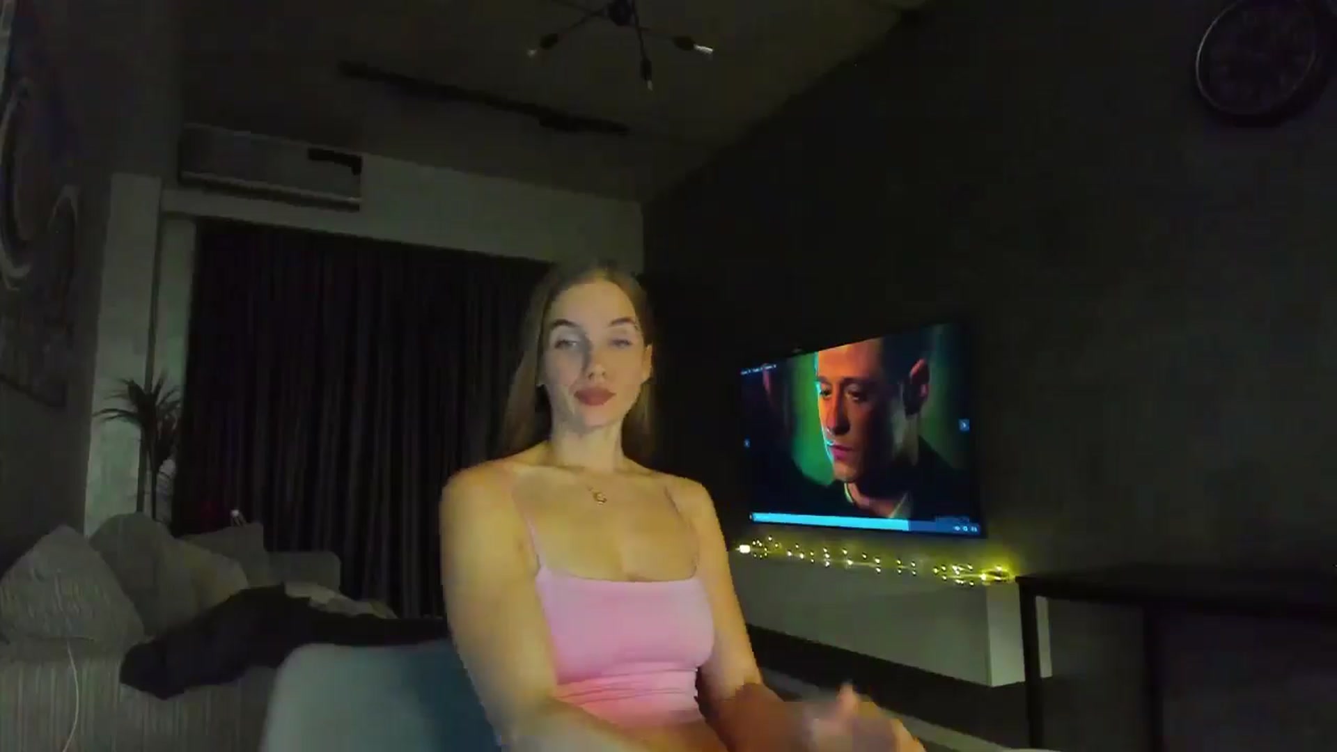 Gallery image thumbnail from Lanie__Love's myfreecams stream on, 10/23/2024, 18:26 image 2 of 20
