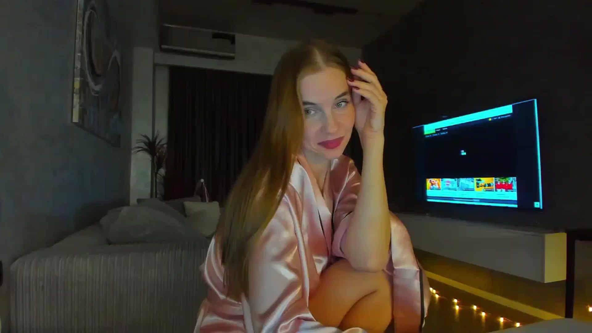Gallery image thumbnail from Lanie__Love's myfreecams stream on, 10/24/2024, 19:25 image 8 of 20
