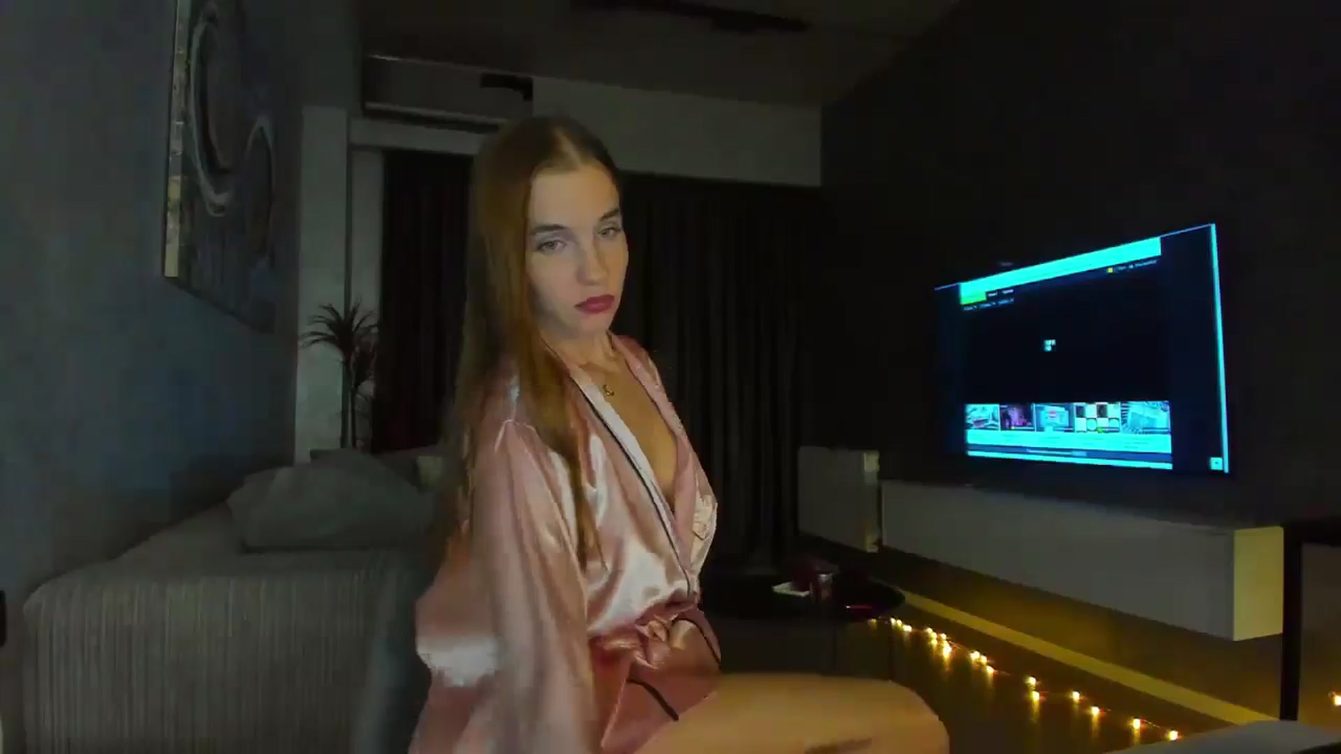 Gallery image thumbnail from Lanie__Love's myfreecams stream on, 10/24/2024, 19:25 image 2 of 20