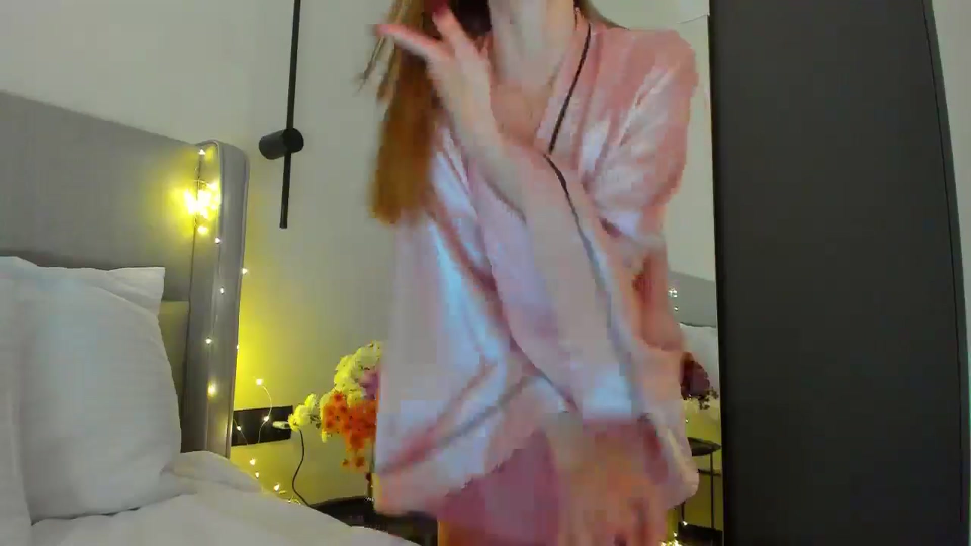 Gallery image thumbnail from Lanie__Love's myfreecams stream on, 10/30/2024, 20:14 image 20 of 20