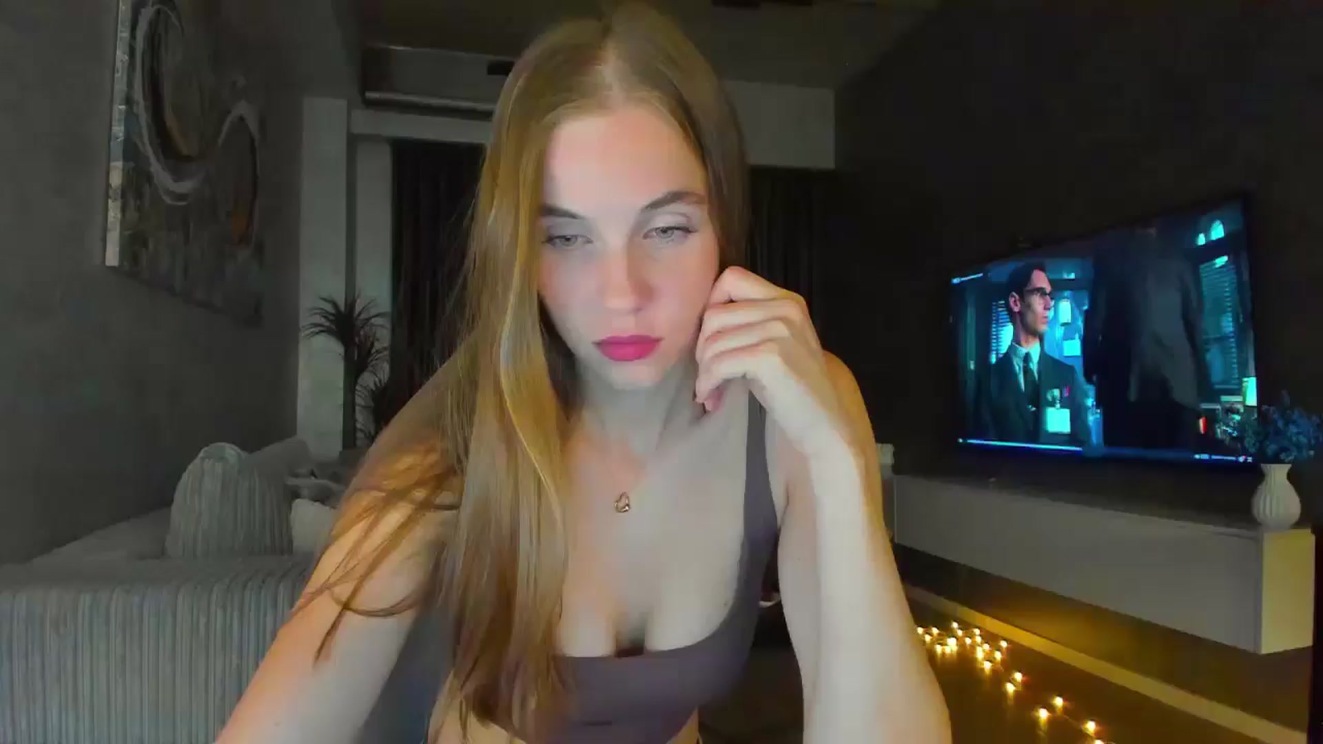 Gallery image thumbnail from Lanie__Love's myfreecams stream on, 11/02/2024, 19:28 image 4 of 20