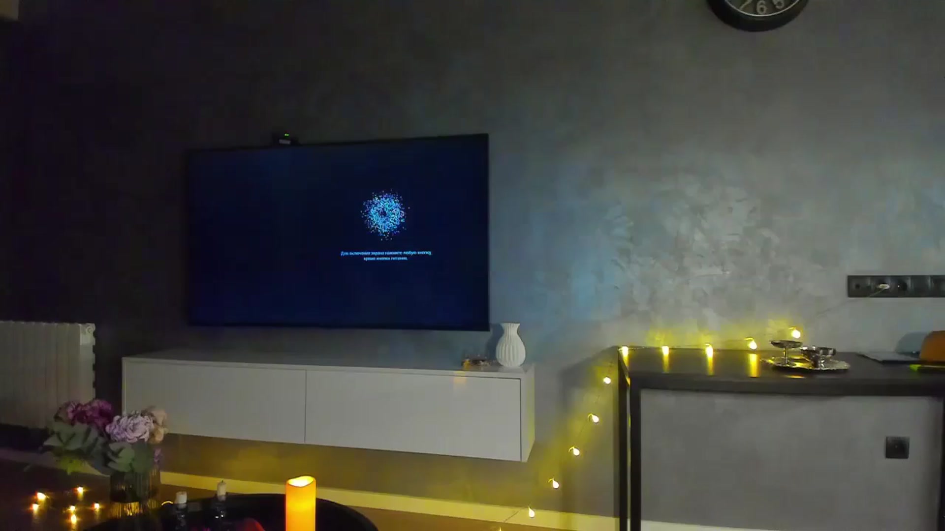 Gallery image thumbnail from Lanie__Love's myfreecams stream on, 12/07/2024, 18:42 image 19 of 20