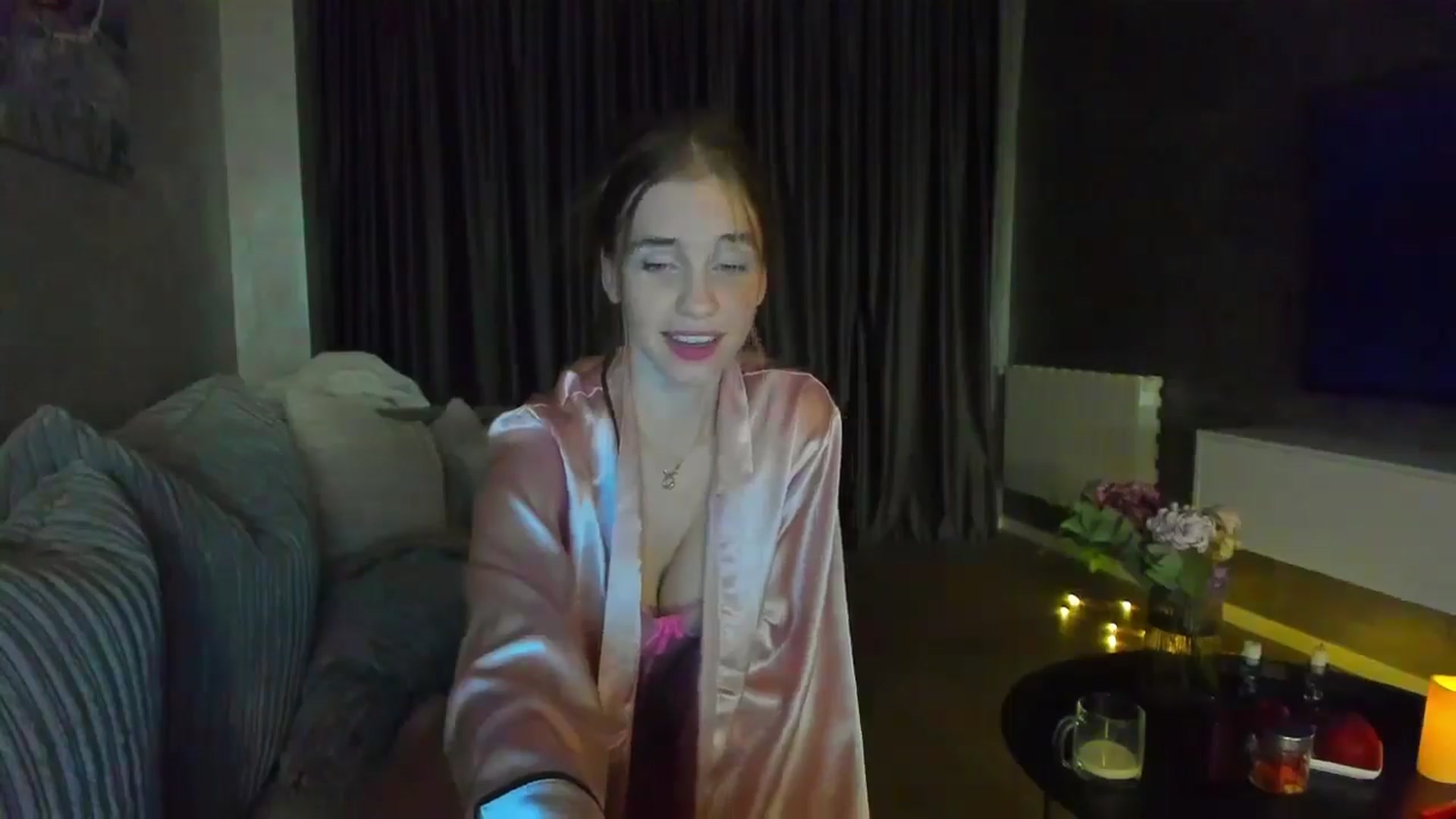 Gallery image thumbnail from Lanie__Love's myfreecams stream on, 12/07/2024, 18:42 image 17 of 20