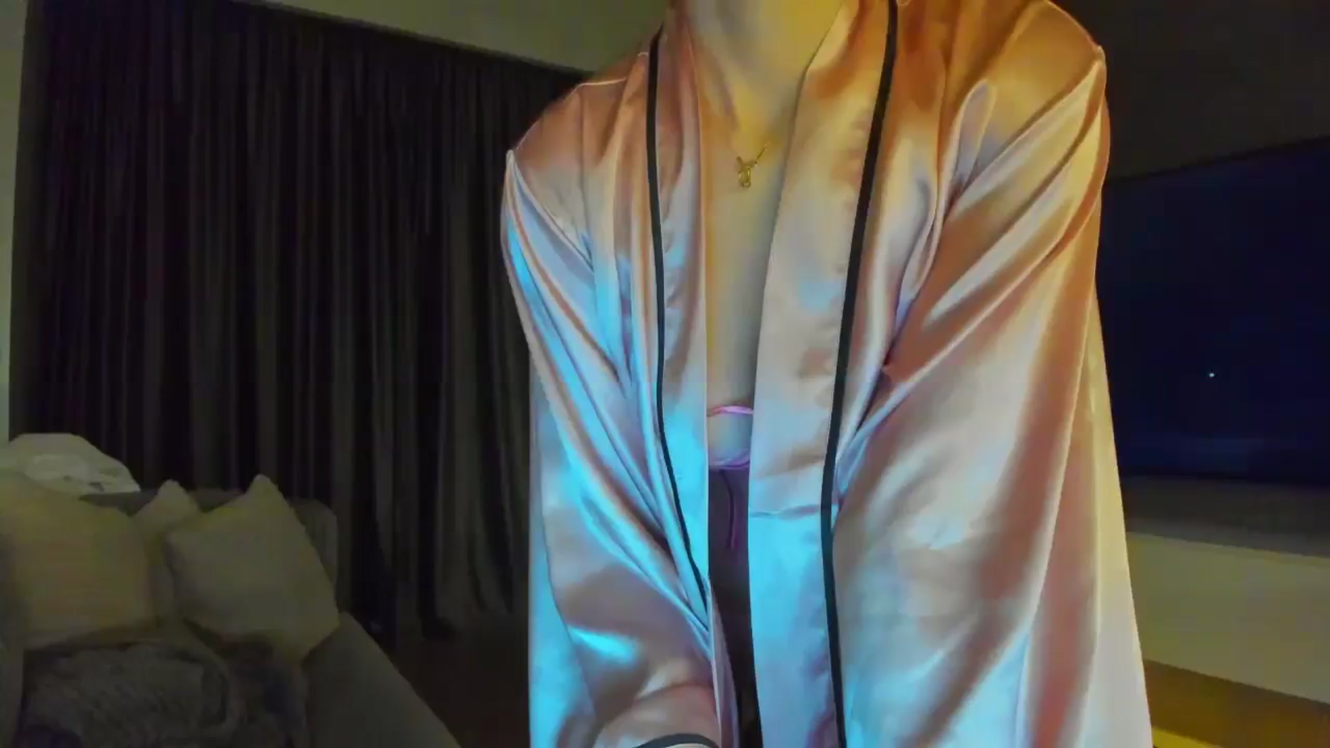 Gallery image thumbnail from Lanie__Love's myfreecams stream on, 12/07/2024, 18:42 image 10 of 20