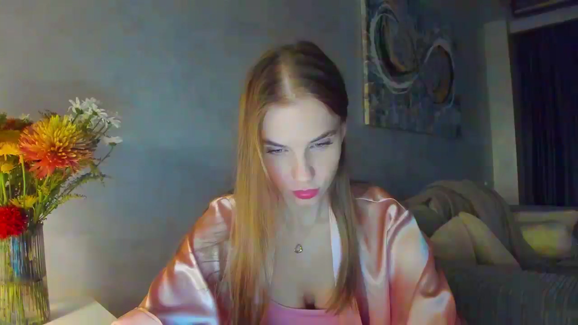 Gallery image thumbnail from Lanie__Love's myfreecams stream on, 12/19/2024, 20:28 image 19 of 20