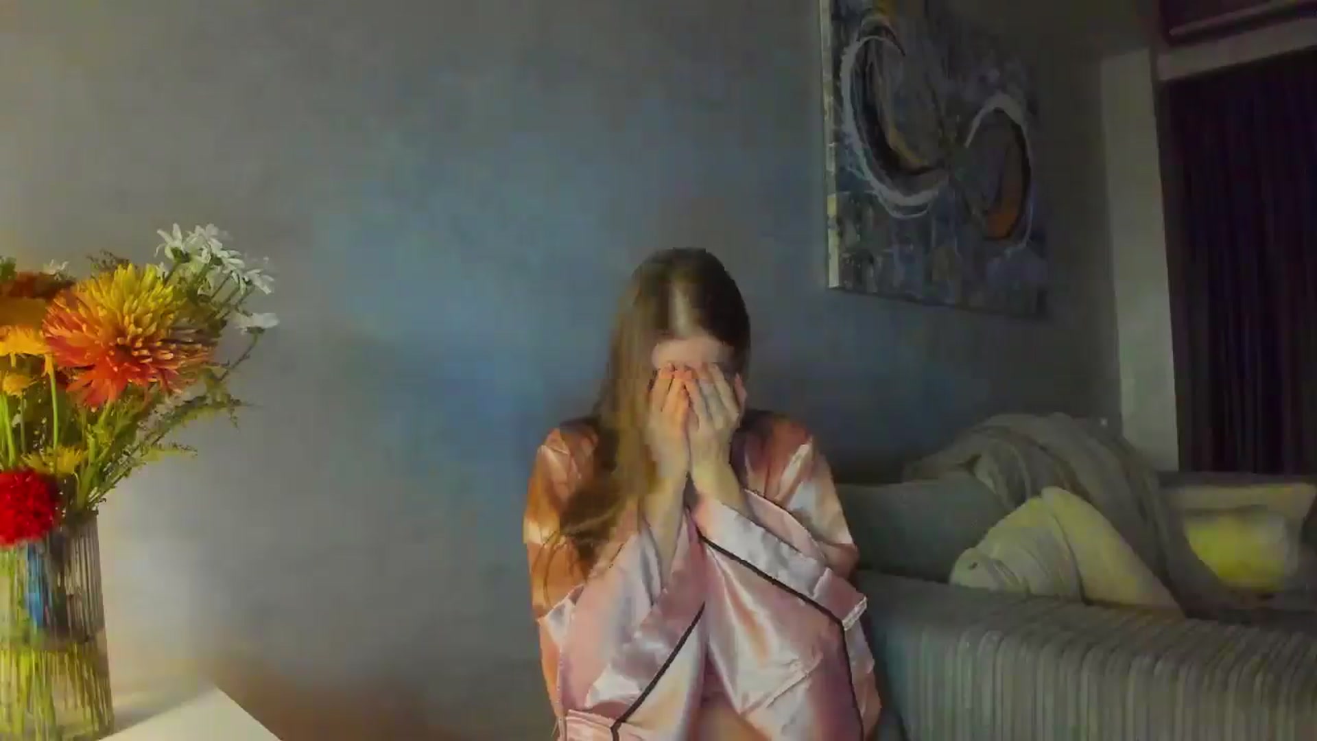 Gallery image thumbnail from Lanie__Love's myfreecams stream on, 12/19/2024, 20:28 image 18 of 20
