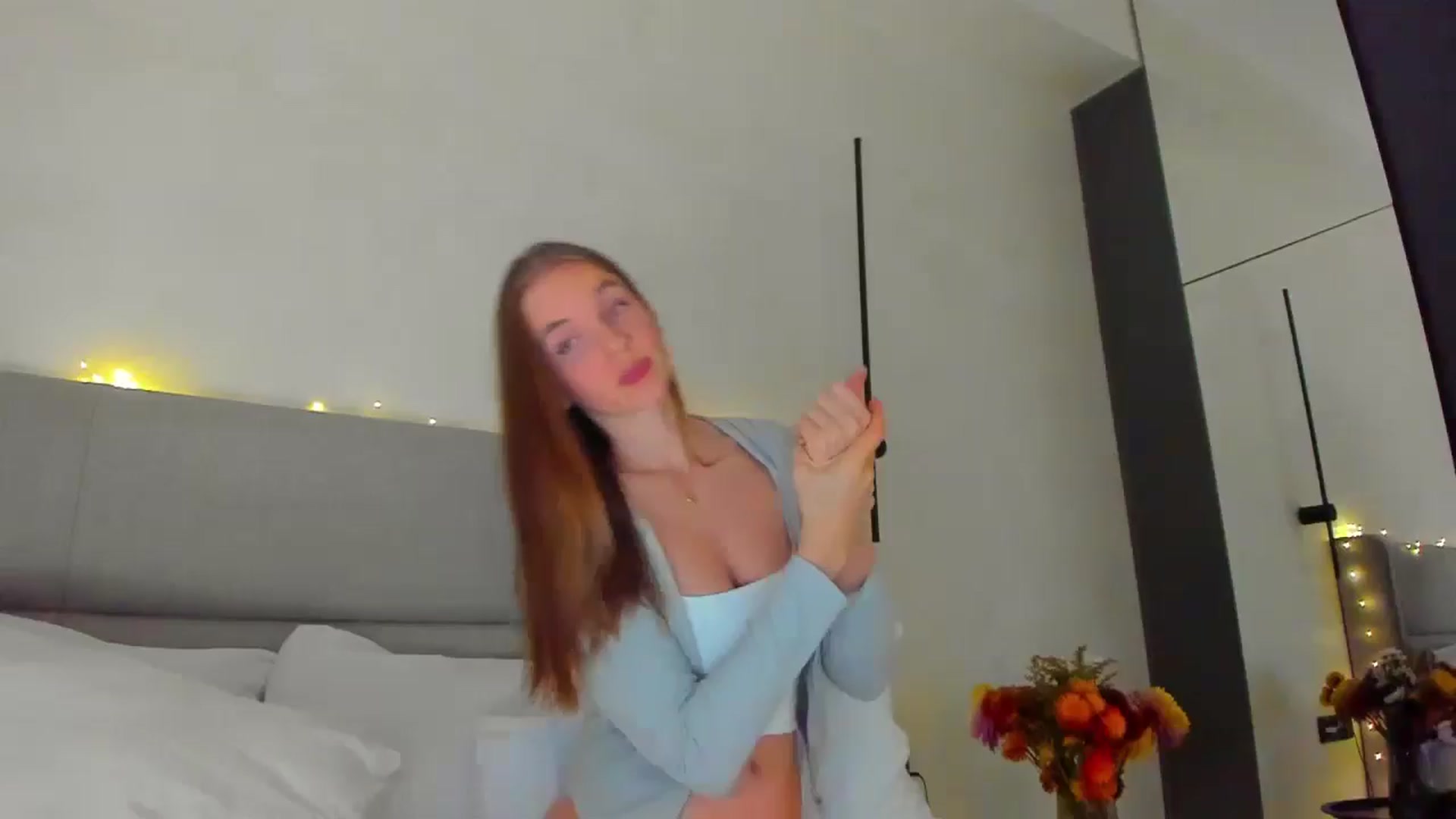 Gallery image thumbnail from Lanie__Love's myfreecams stream on, 12/23/2024, 18:15 image 1 of 20