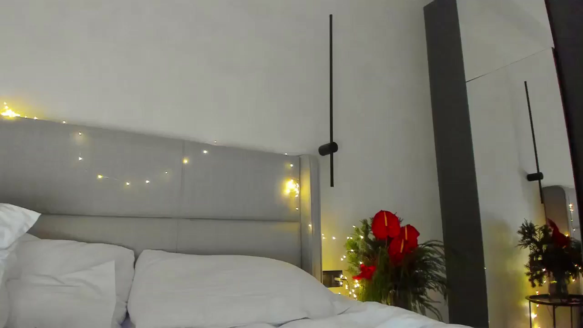 Gallery image thumbnail from Lanie__Love's myfreecams stream on, 12/31/2024, 18:13 image 1 of 20