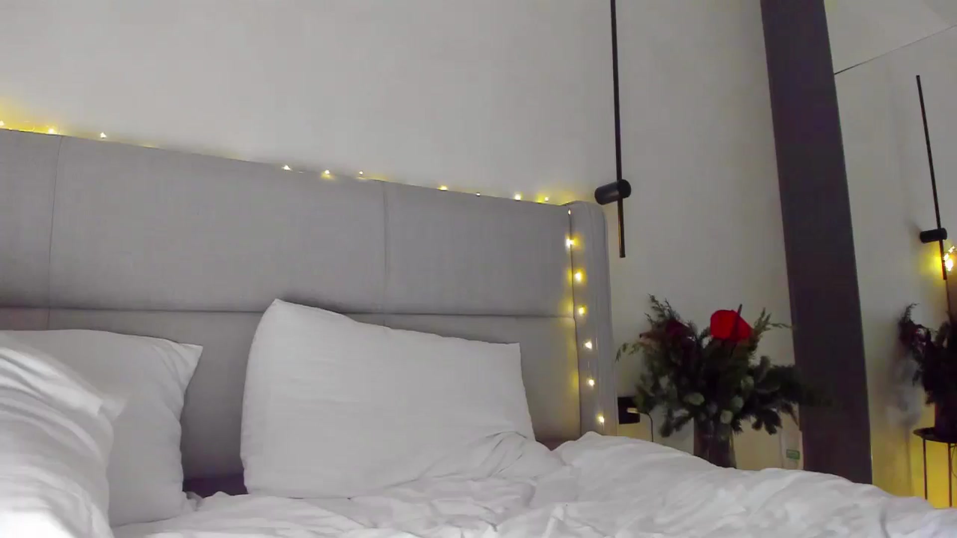 Gallery image thumbnail from Lanie__Love's myfreecams stream on, 02/06/2025, 20:27 image 7 of 20