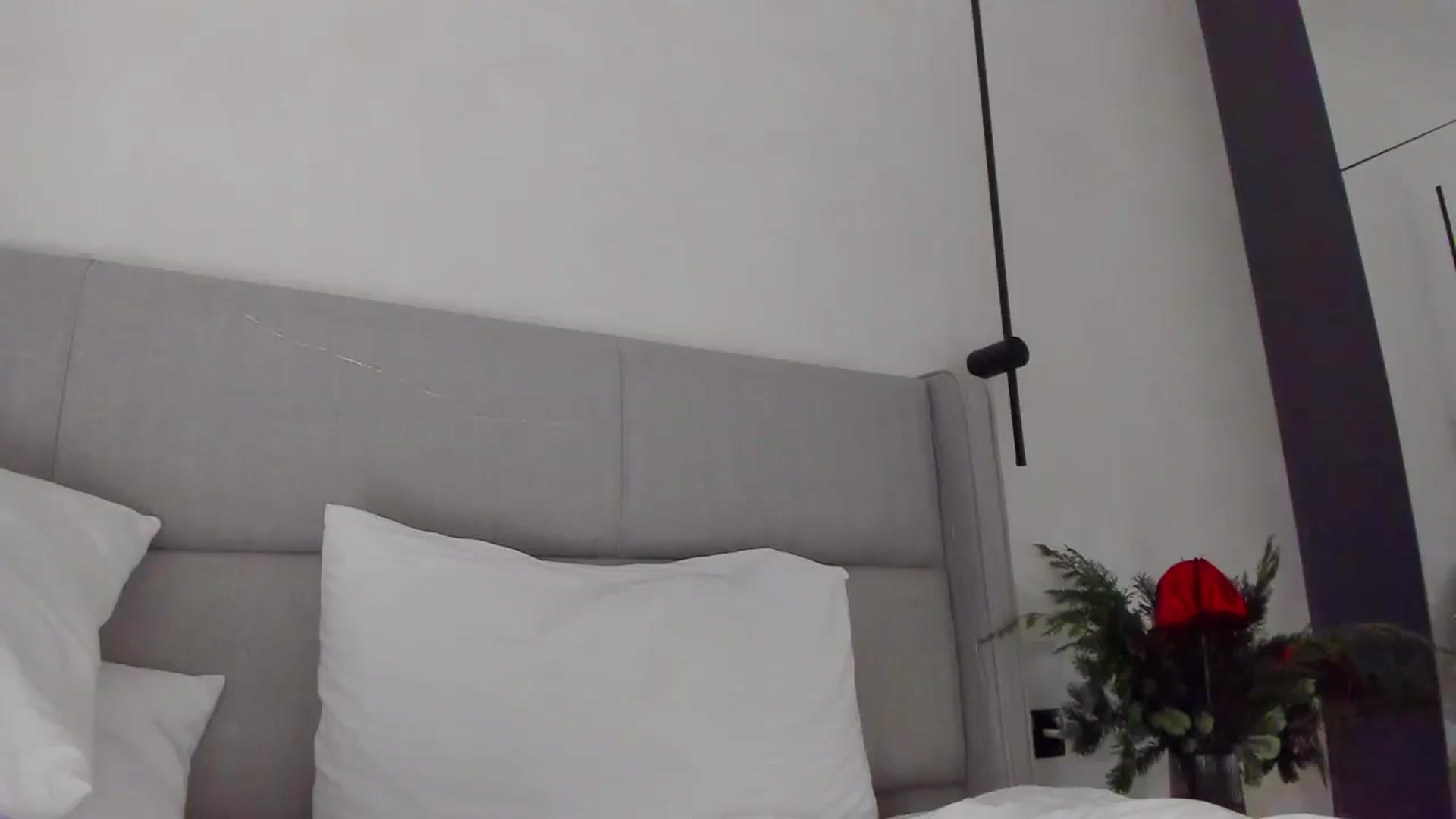 Gallery image thumbnail from Lanie__Love's myfreecams stream on, 02/08/2025, 19:45 image 17 of 20