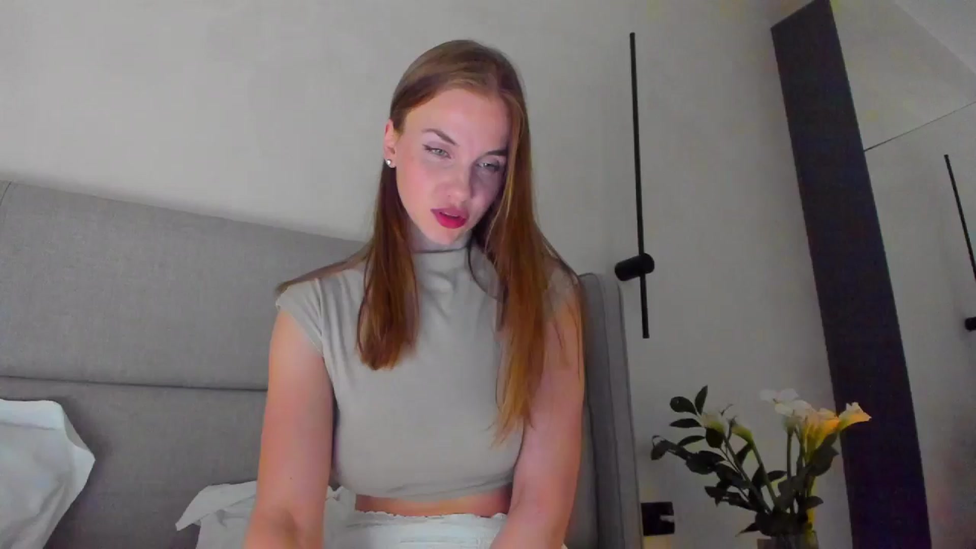 Gallery image thumbnail from Lanie__Love's myfreecams stream on, 05/01/2025, 19:15 image 1 of 20