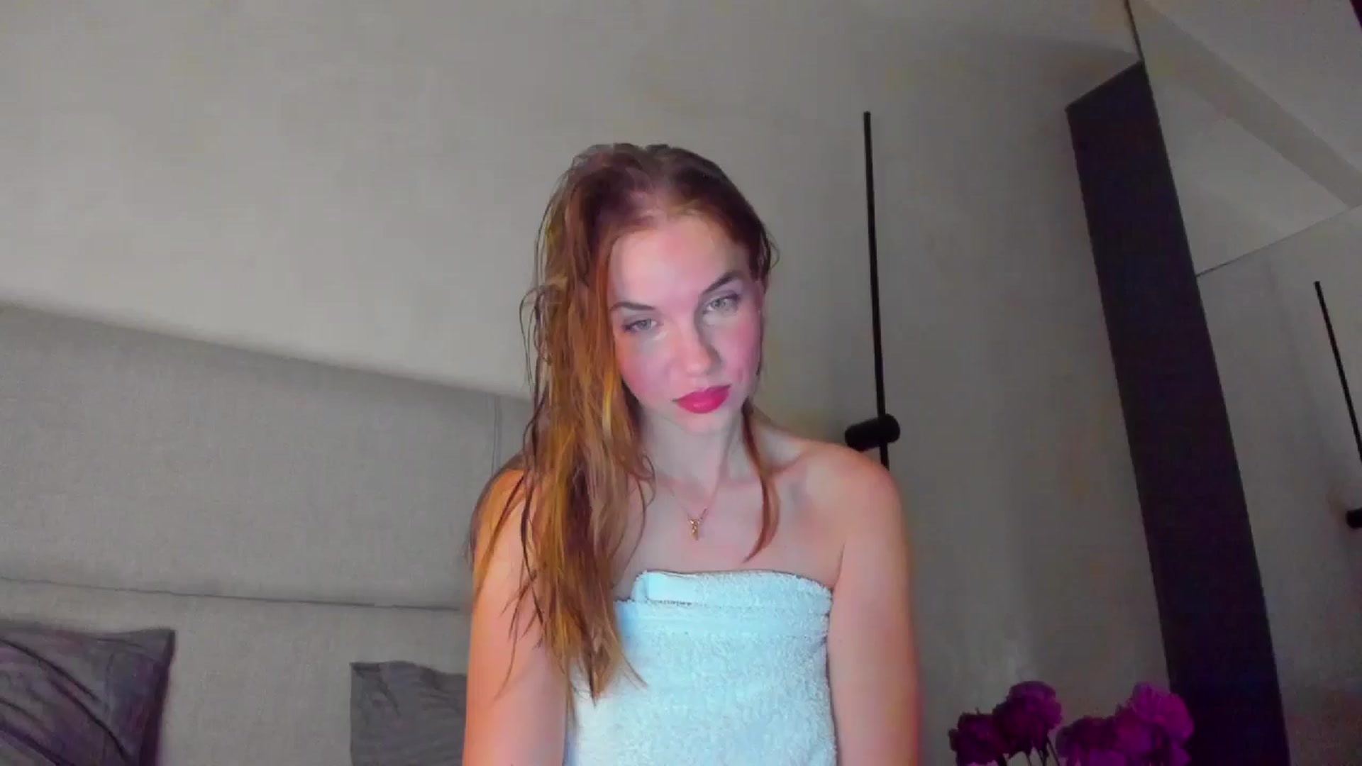 Gallery image thumbnail from Lanie__Love's myfreecams stream on, 05/12/2025, 19:29 image 1 of 20