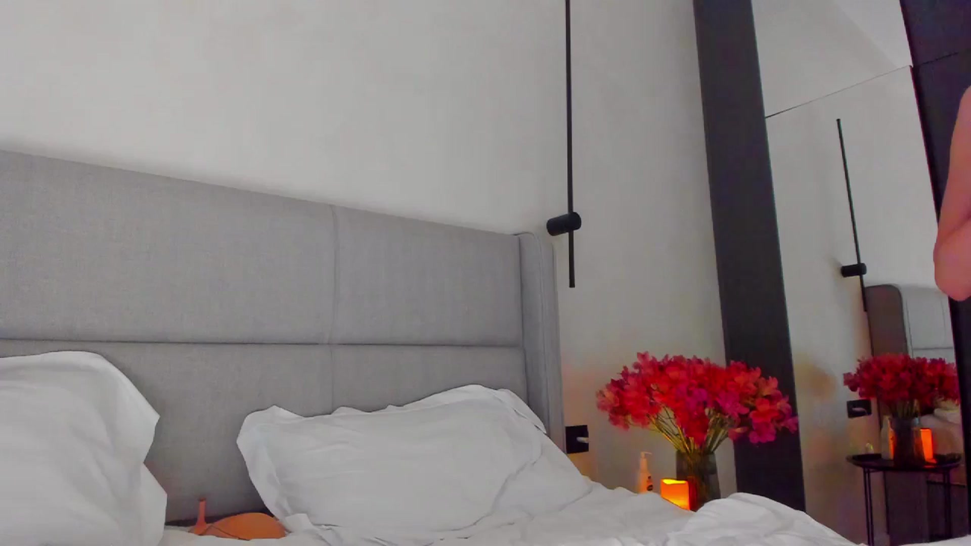 Gallery image thumbnail from Lanie__Love's myfreecams stream on, 06/08/2025, 19:13 image 18 of 20